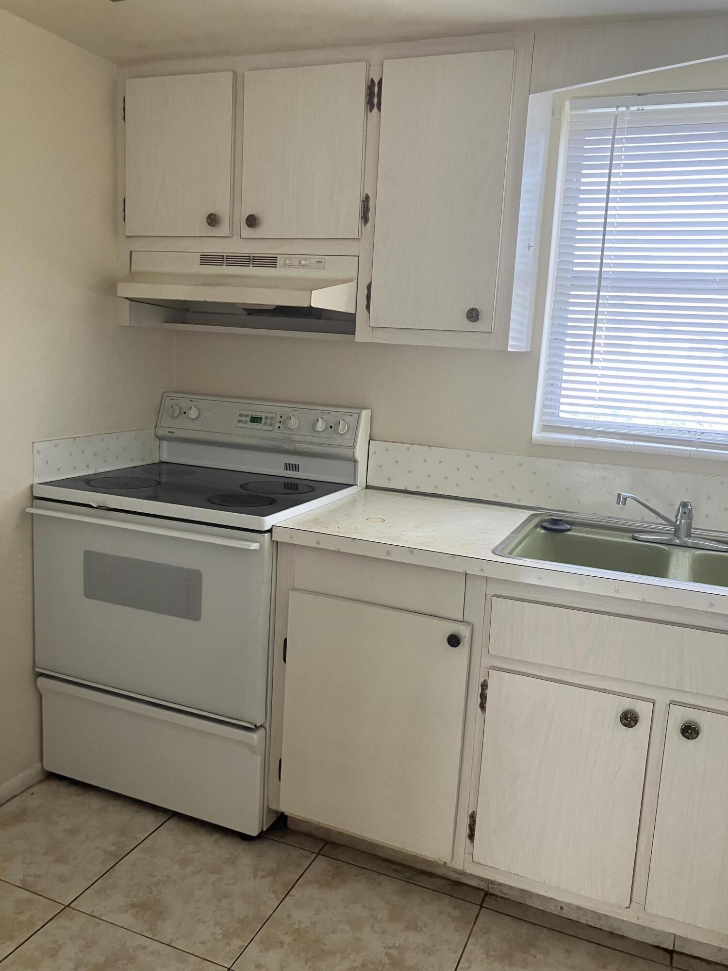 MLS #RX-11137680 image #1