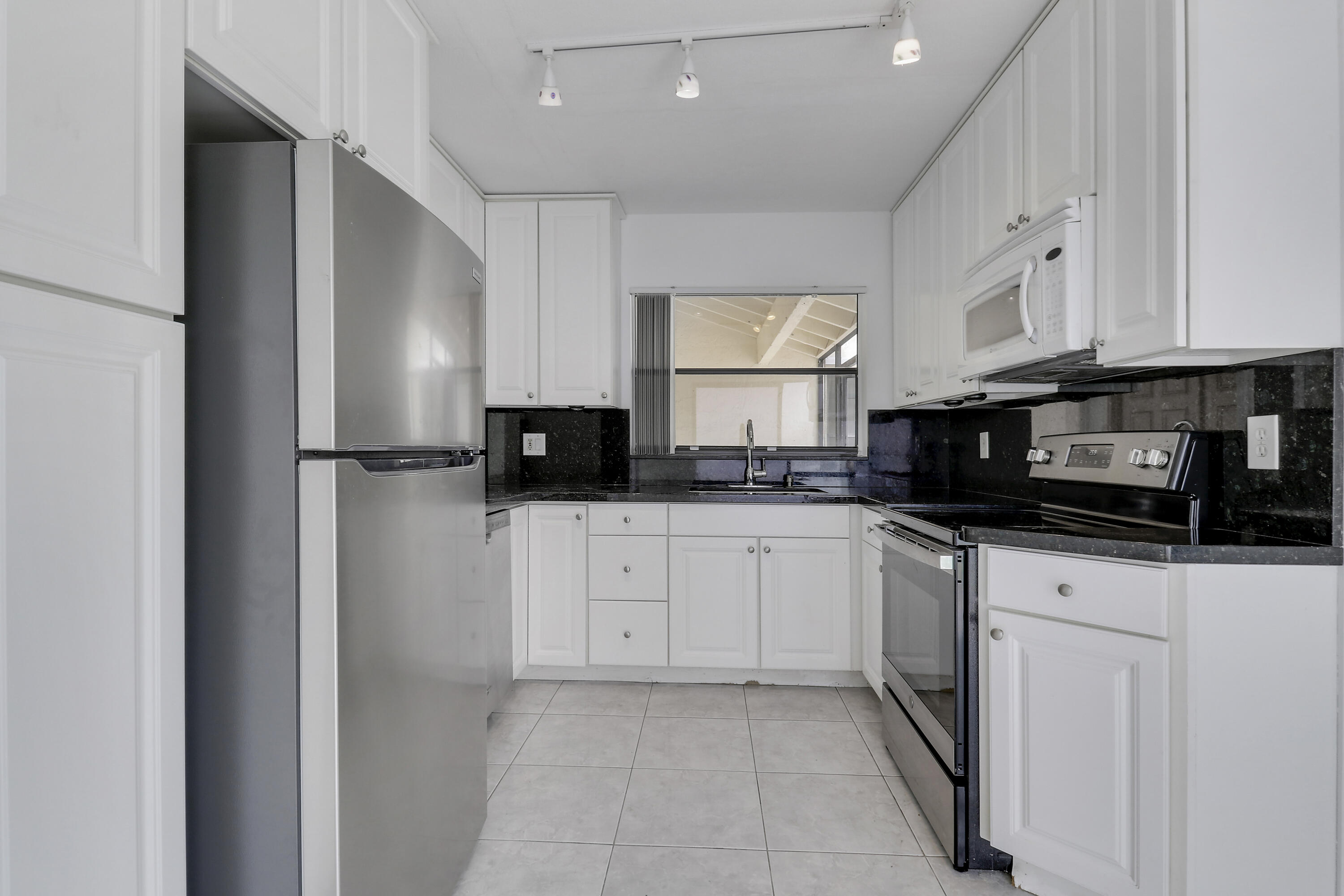 MLS #RX-11137687 image #16