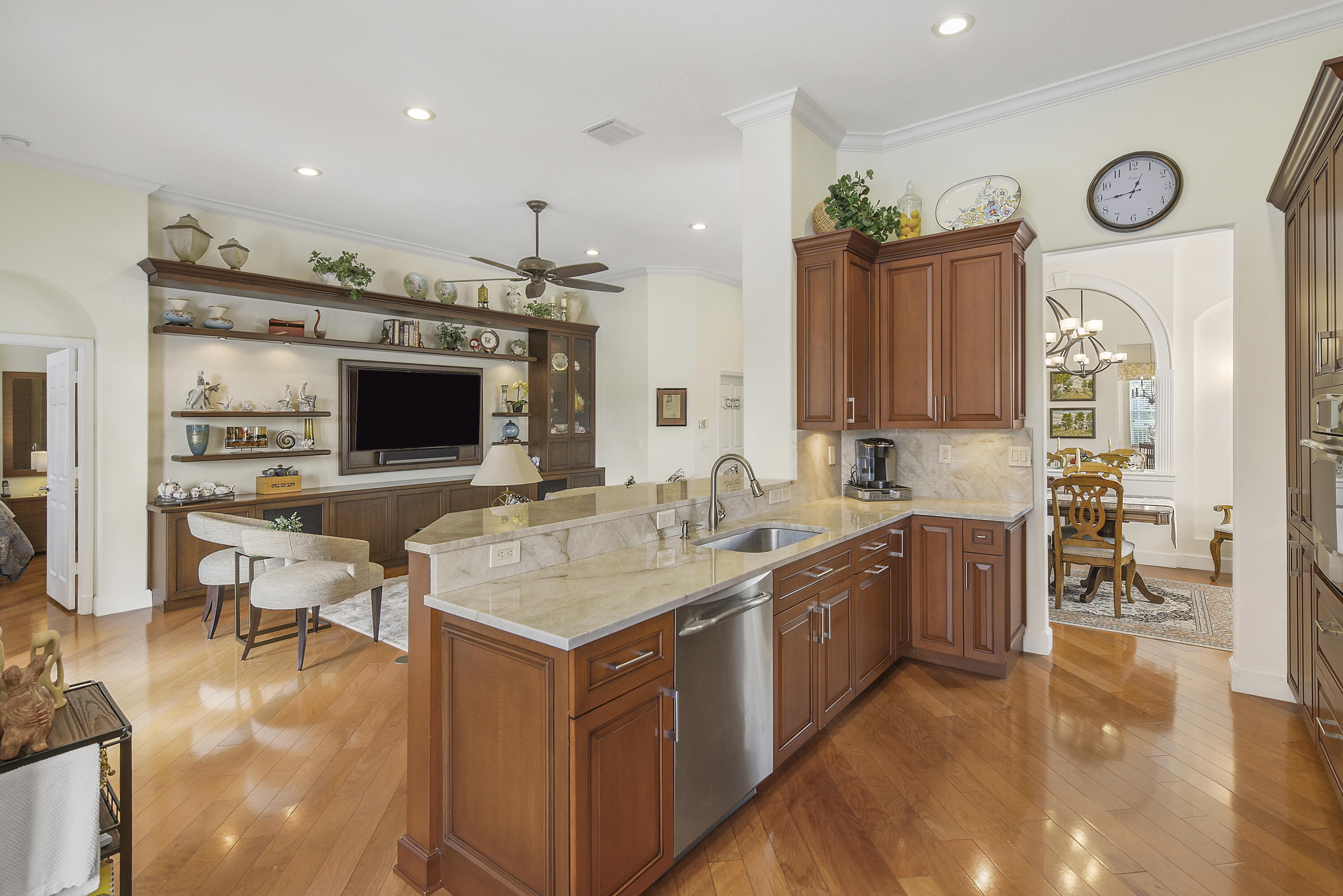 MLS #RX-11137709 image #9