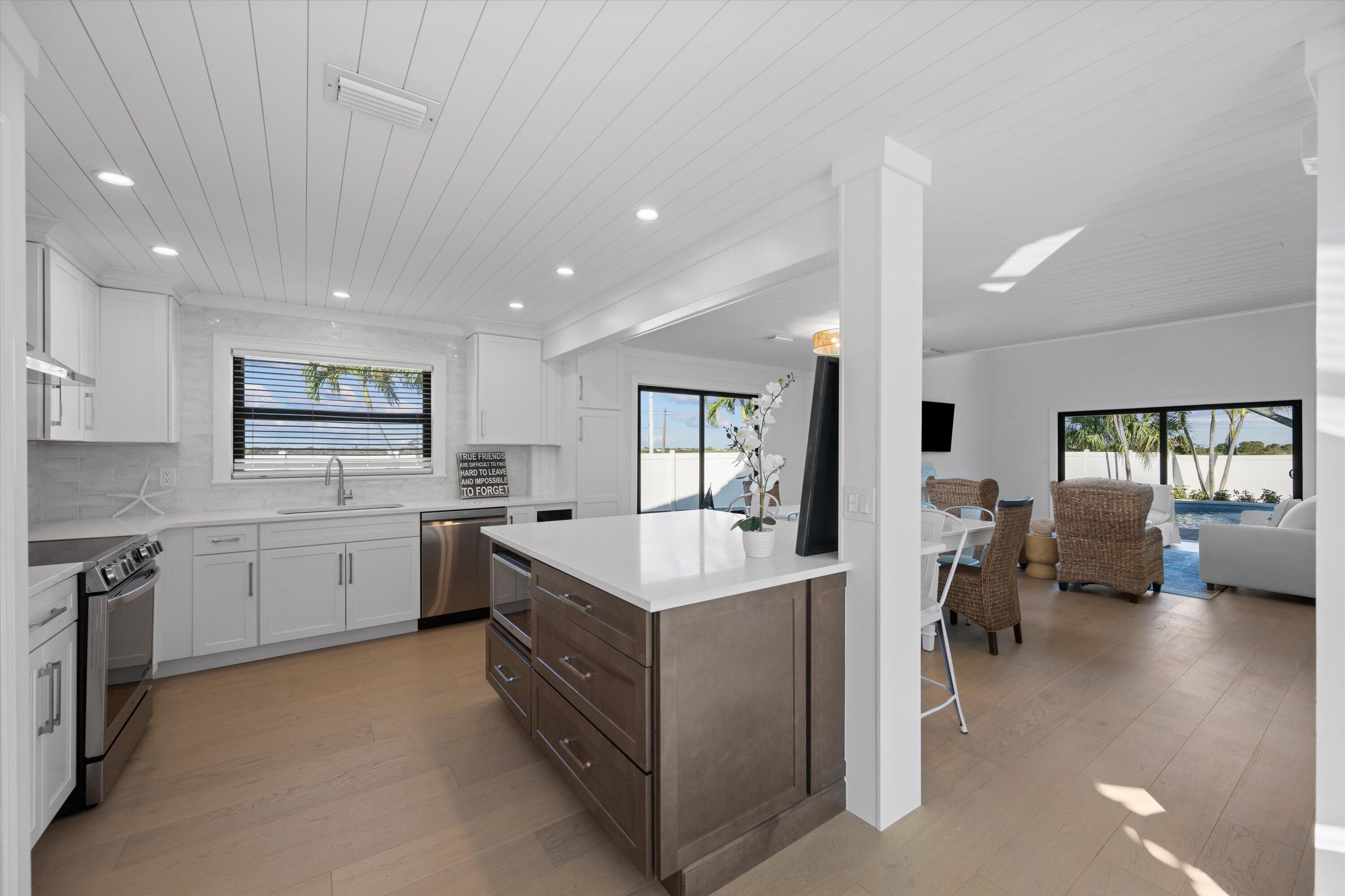 MLS #RX-11138025 image #2