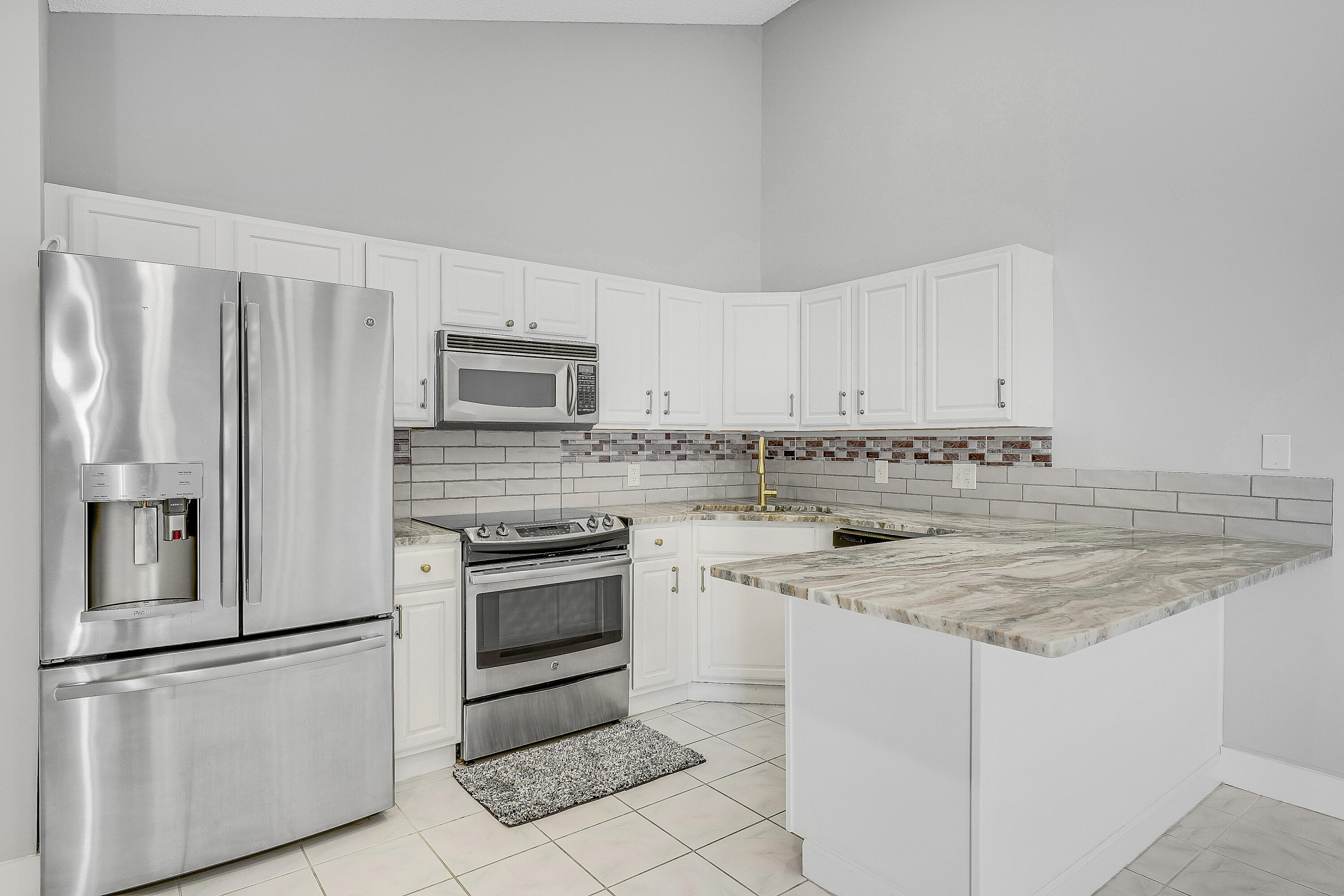 MLS #RX-11138032 image #1