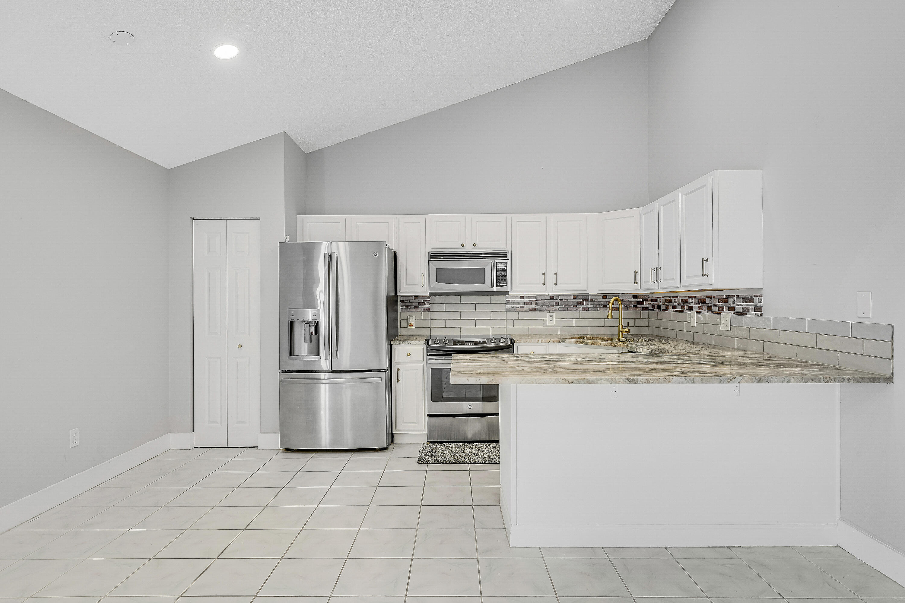 MLS #RX-11138032 image #10