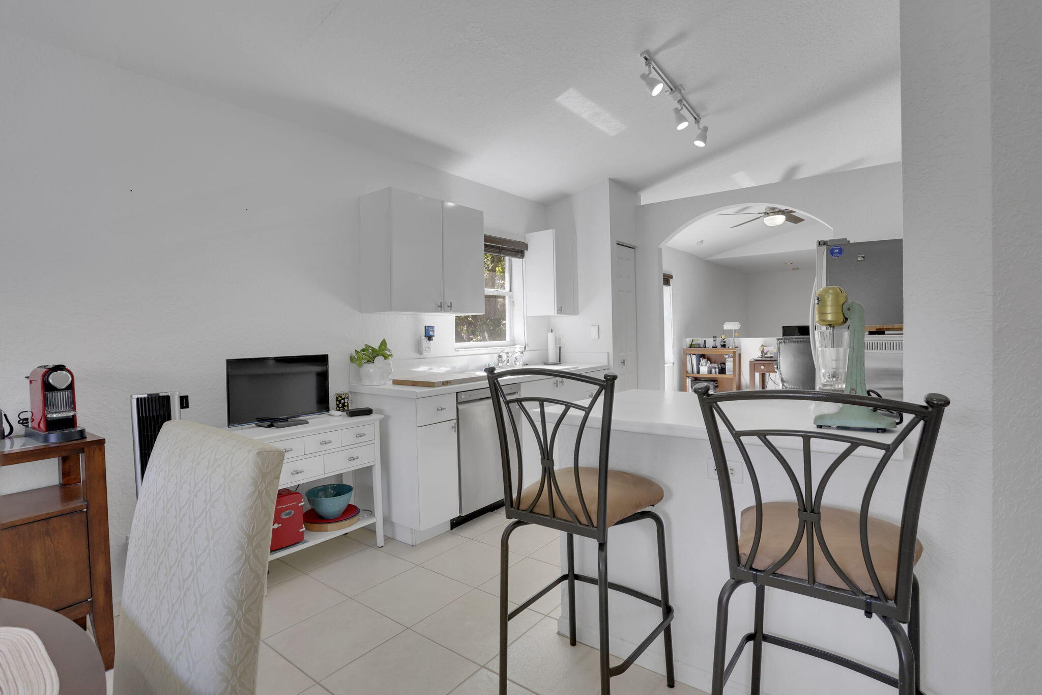 MLS #RX-11138097 image #8