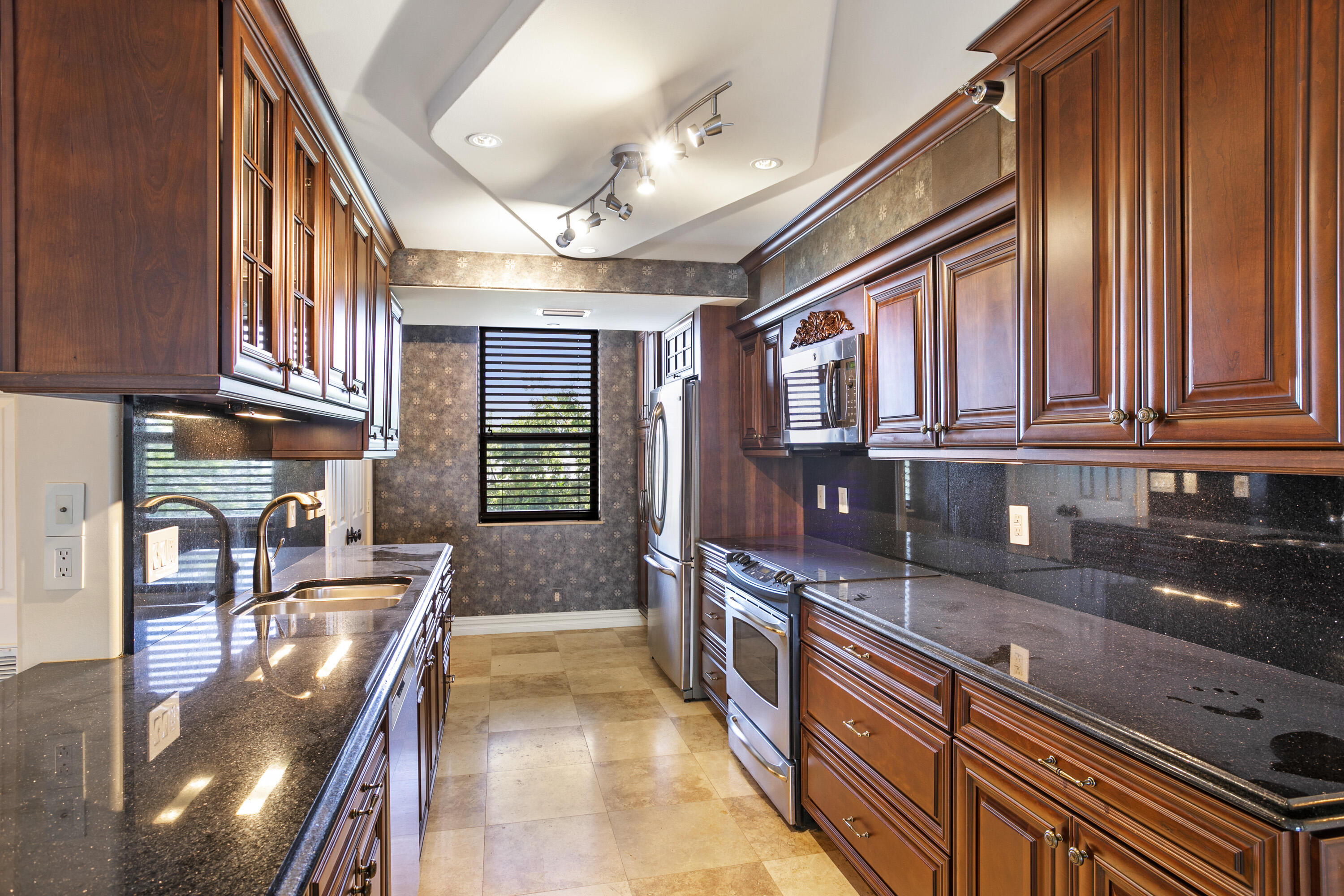 MLS #RX-10571710 image #7