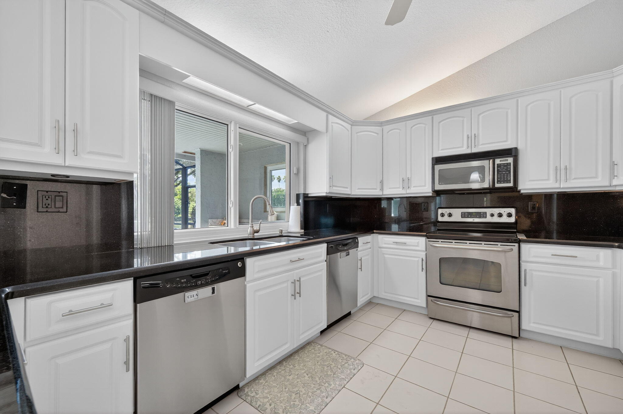 MLS #RX-11138391 image #16