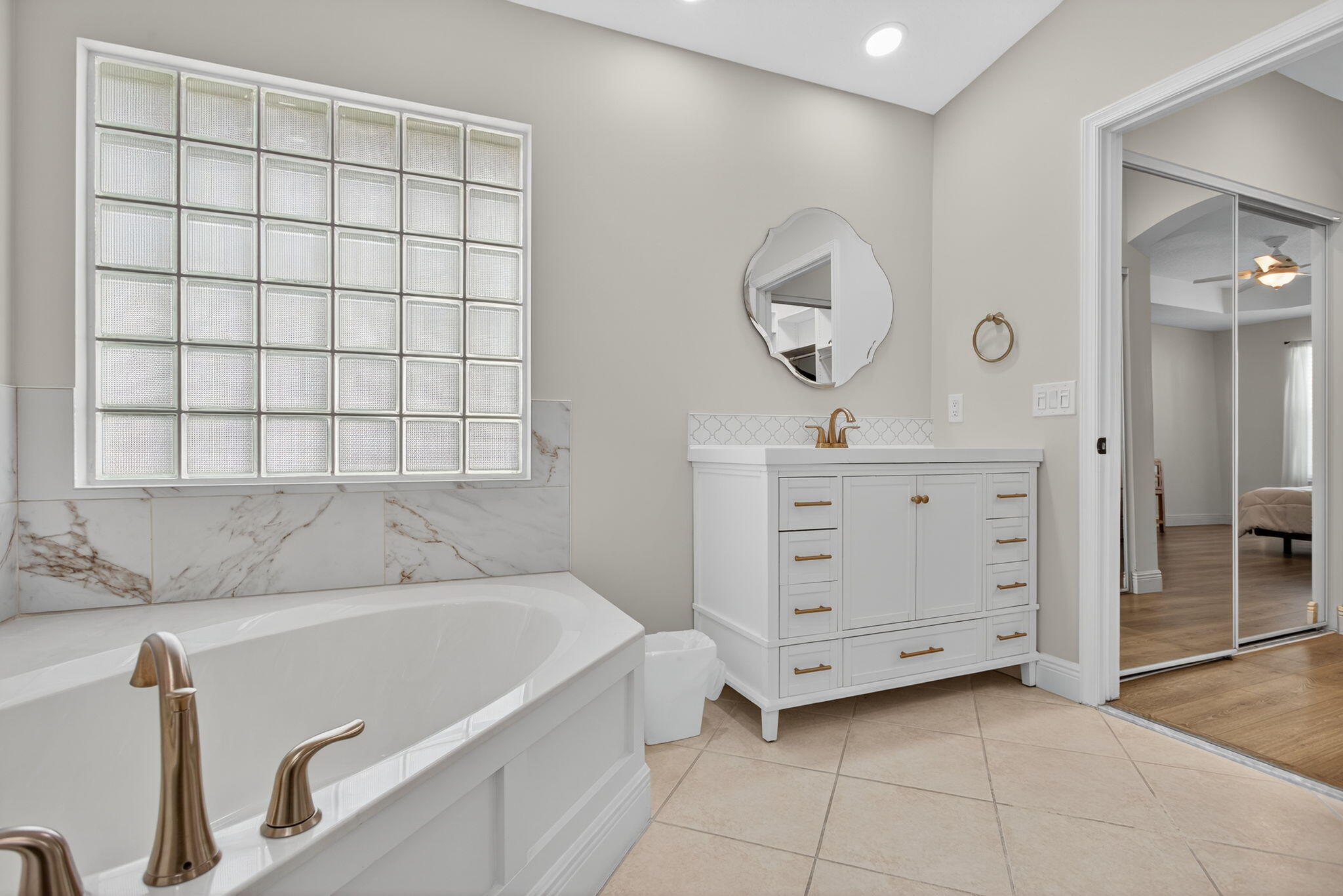 MLS #RX-10669881 image #23