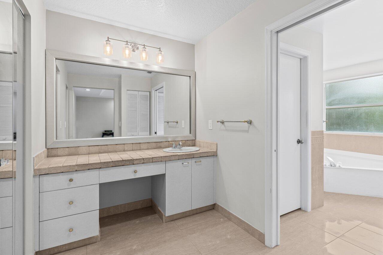 MLS #RX-11138661 image #32