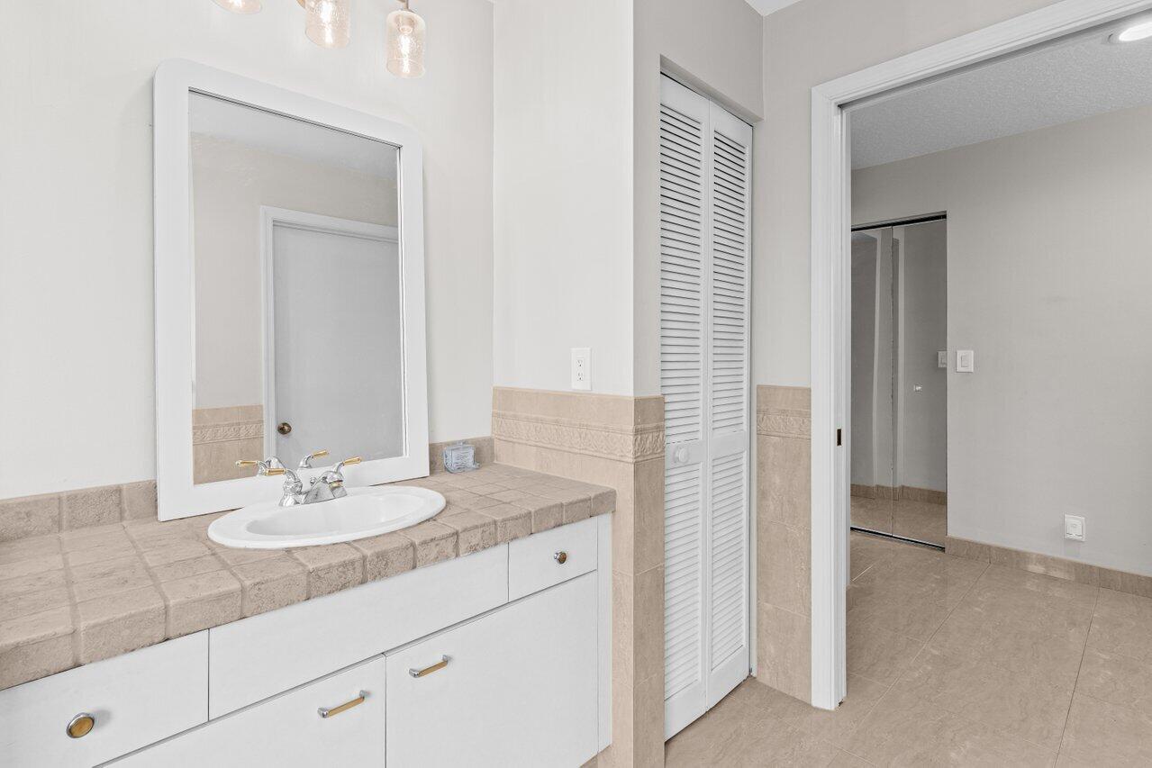 MLS #RX-11138661 image #34