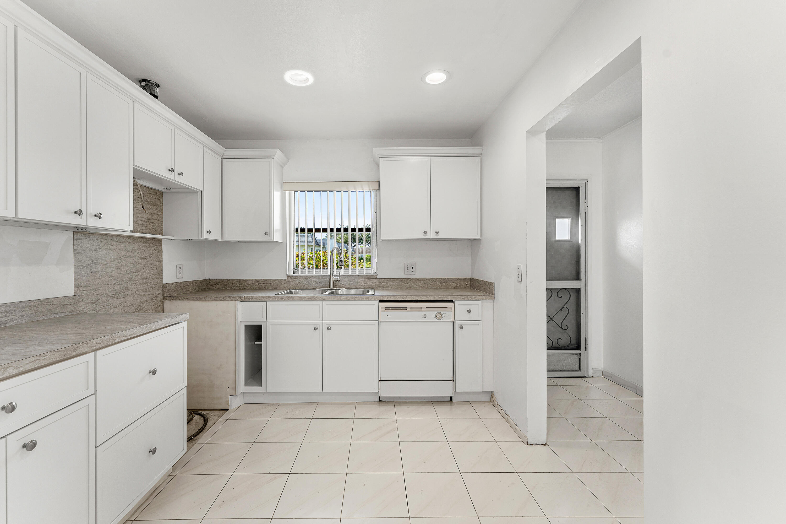 MLS #RX-11138960 image #4