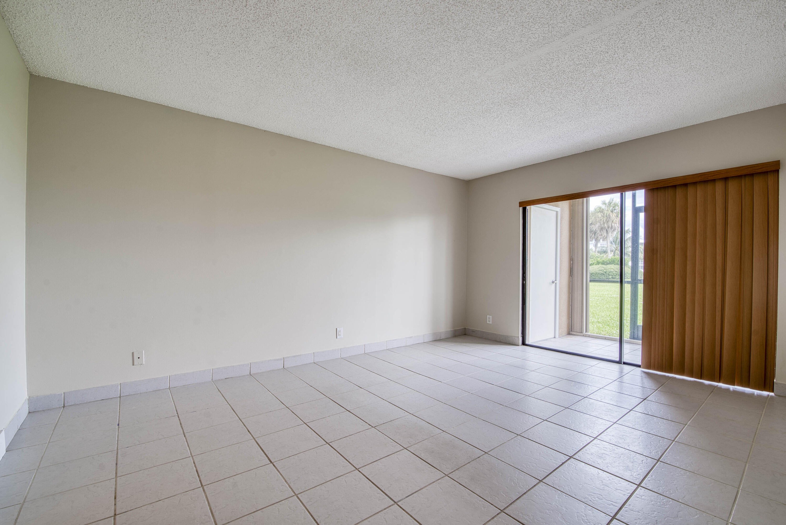 MLS #RX-10710365 image #10