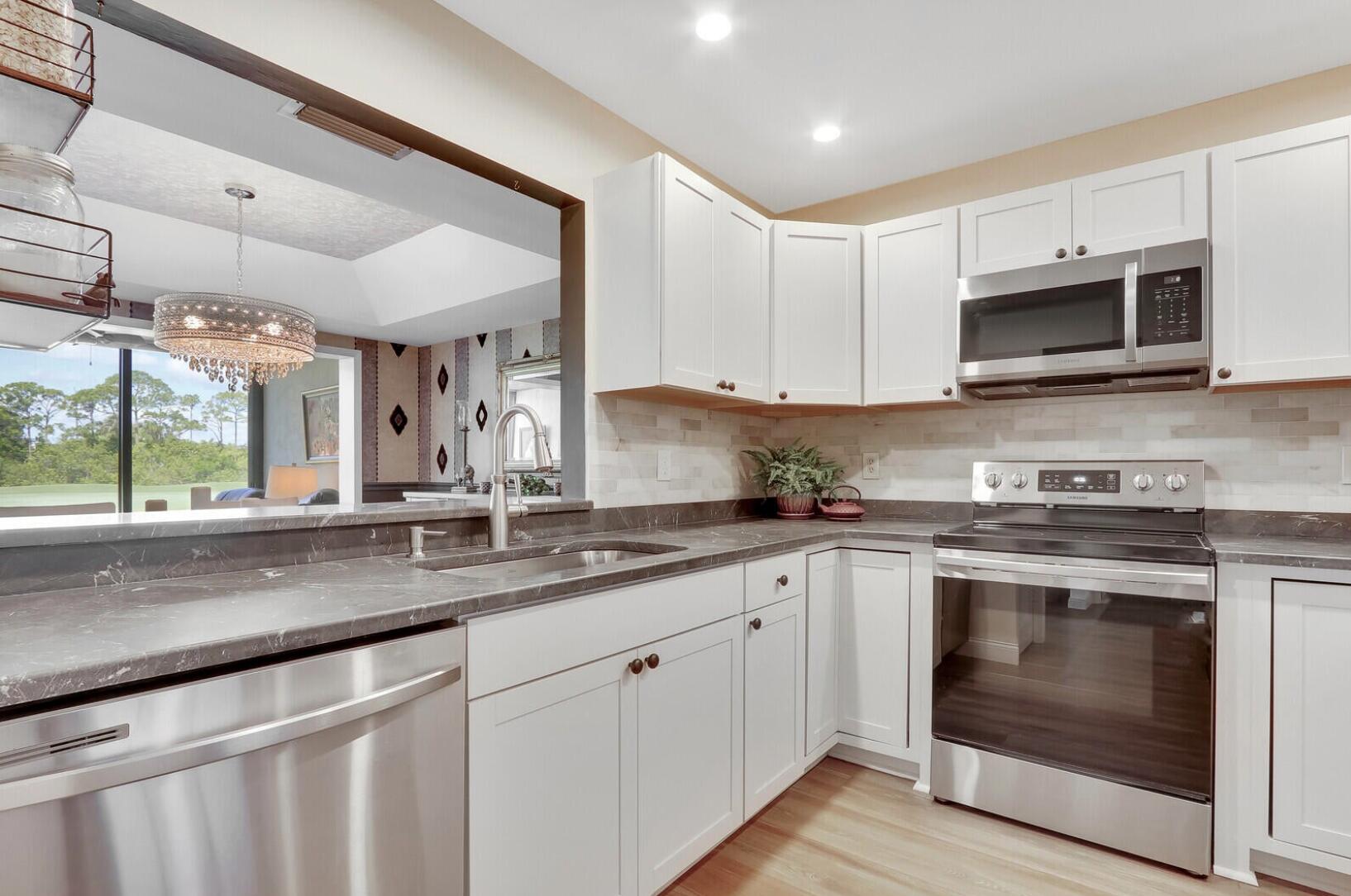 MLS #RX-10564815 image #23