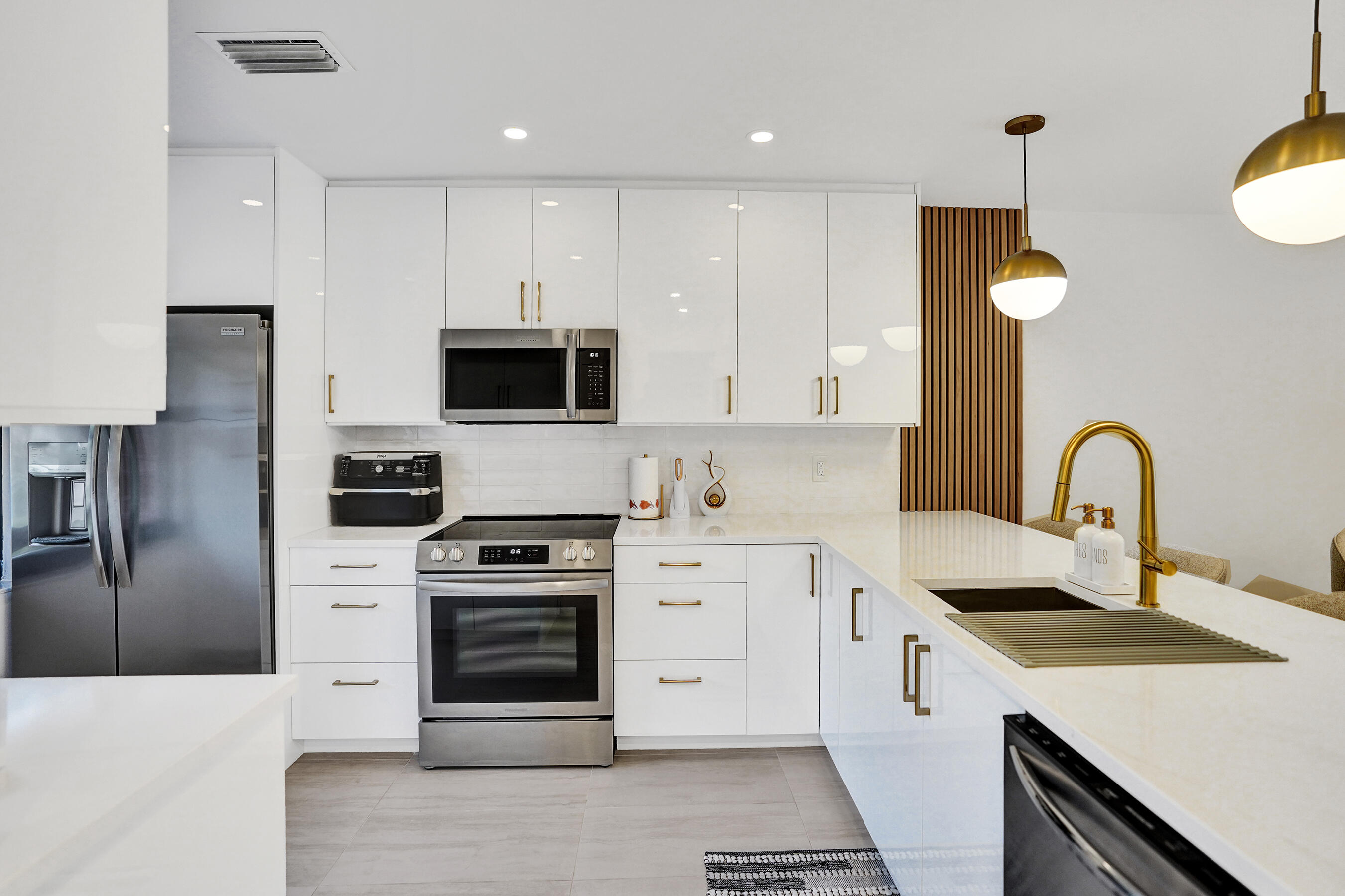 MLS #RX-11139829 image #1