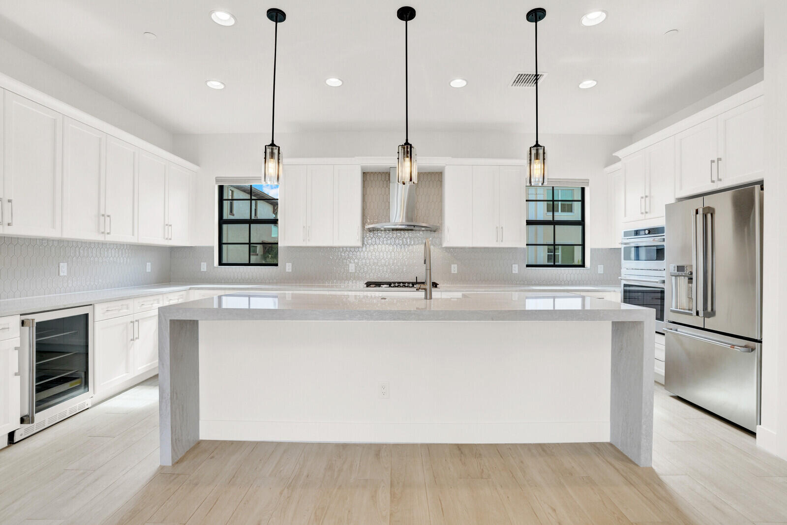 MLS #RX-11140014 image #0