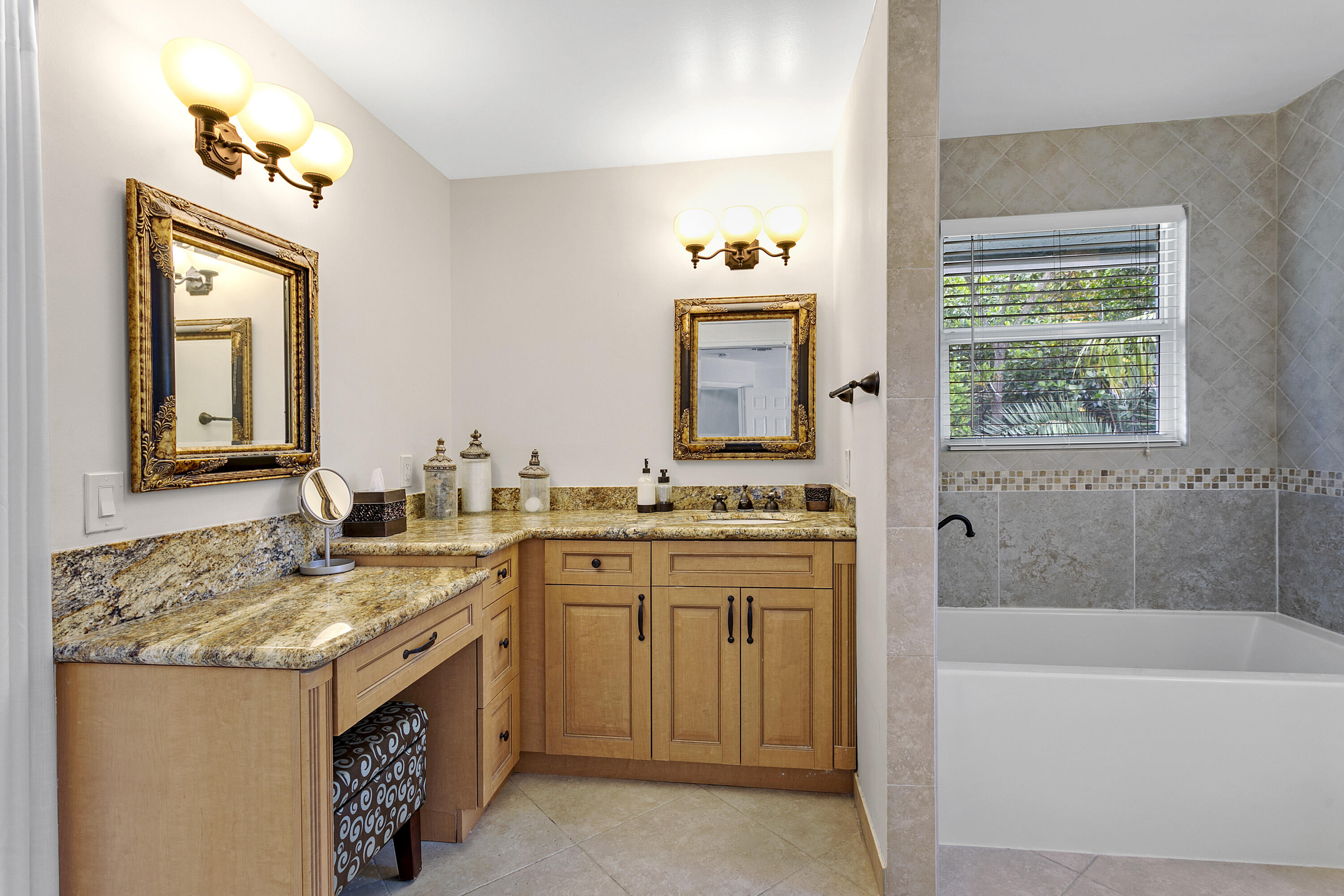 MLS #RX-11140071 image #41