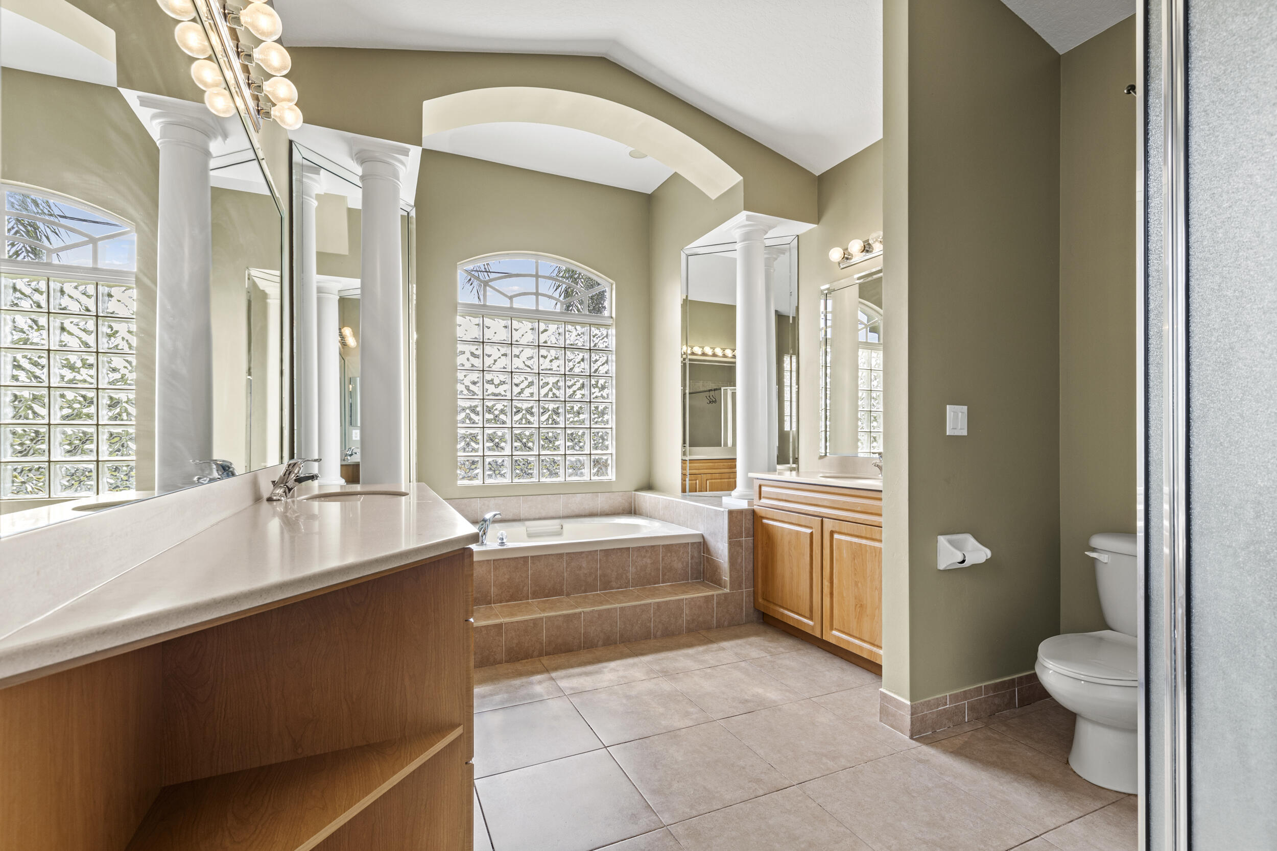 MLS #RX-11140104 image #25