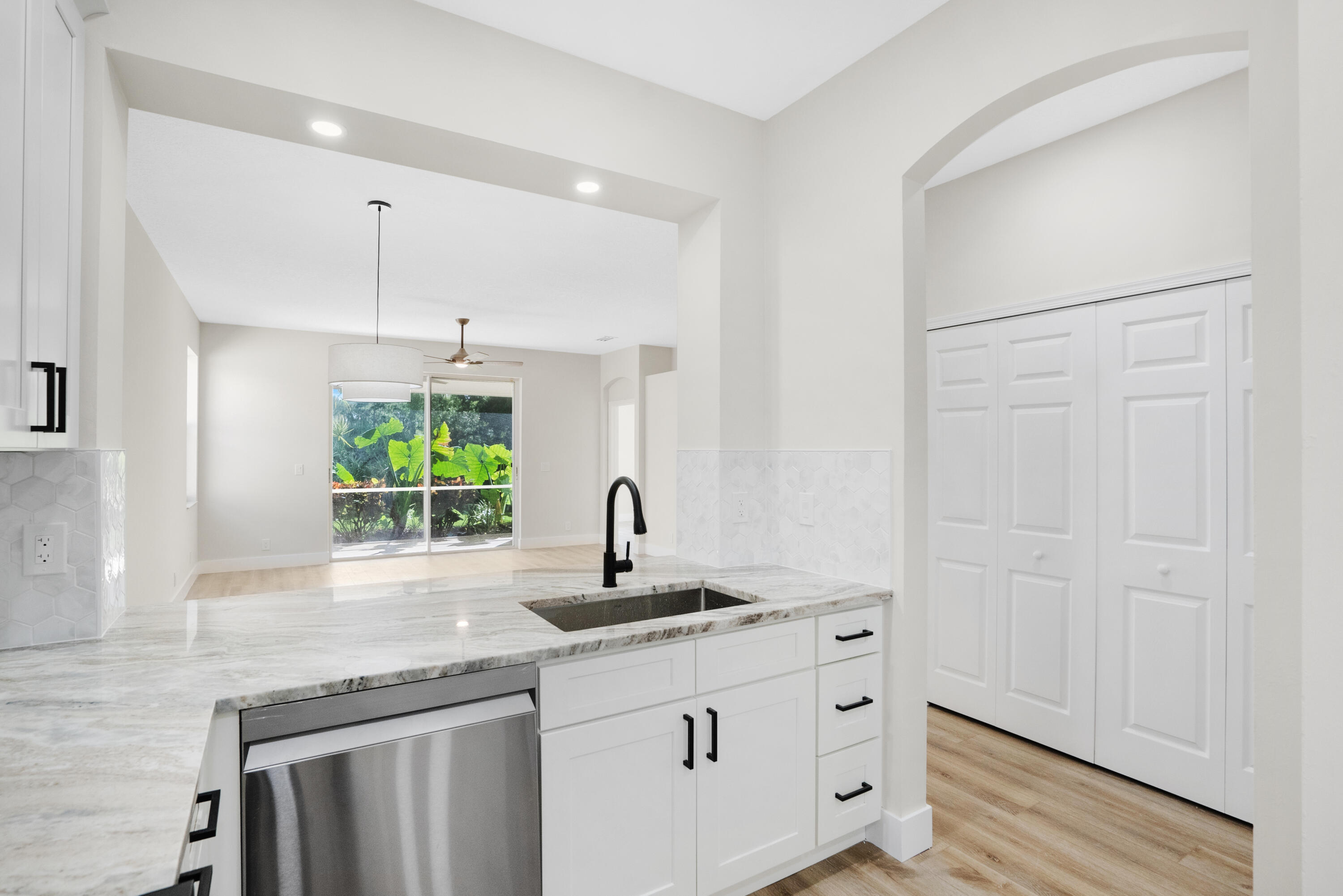 MLS #RX-11140414 image #6