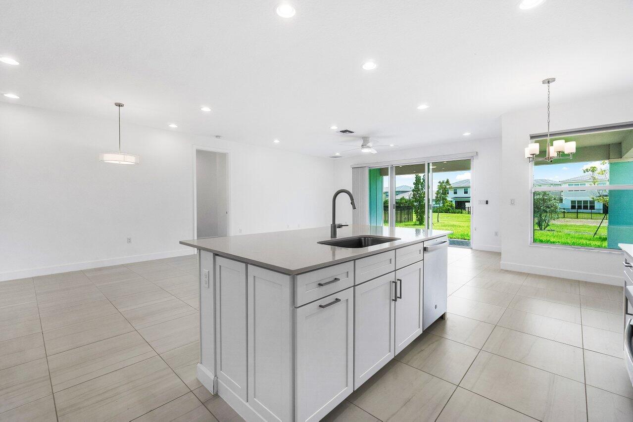 MLS #RX-11140578 image #4