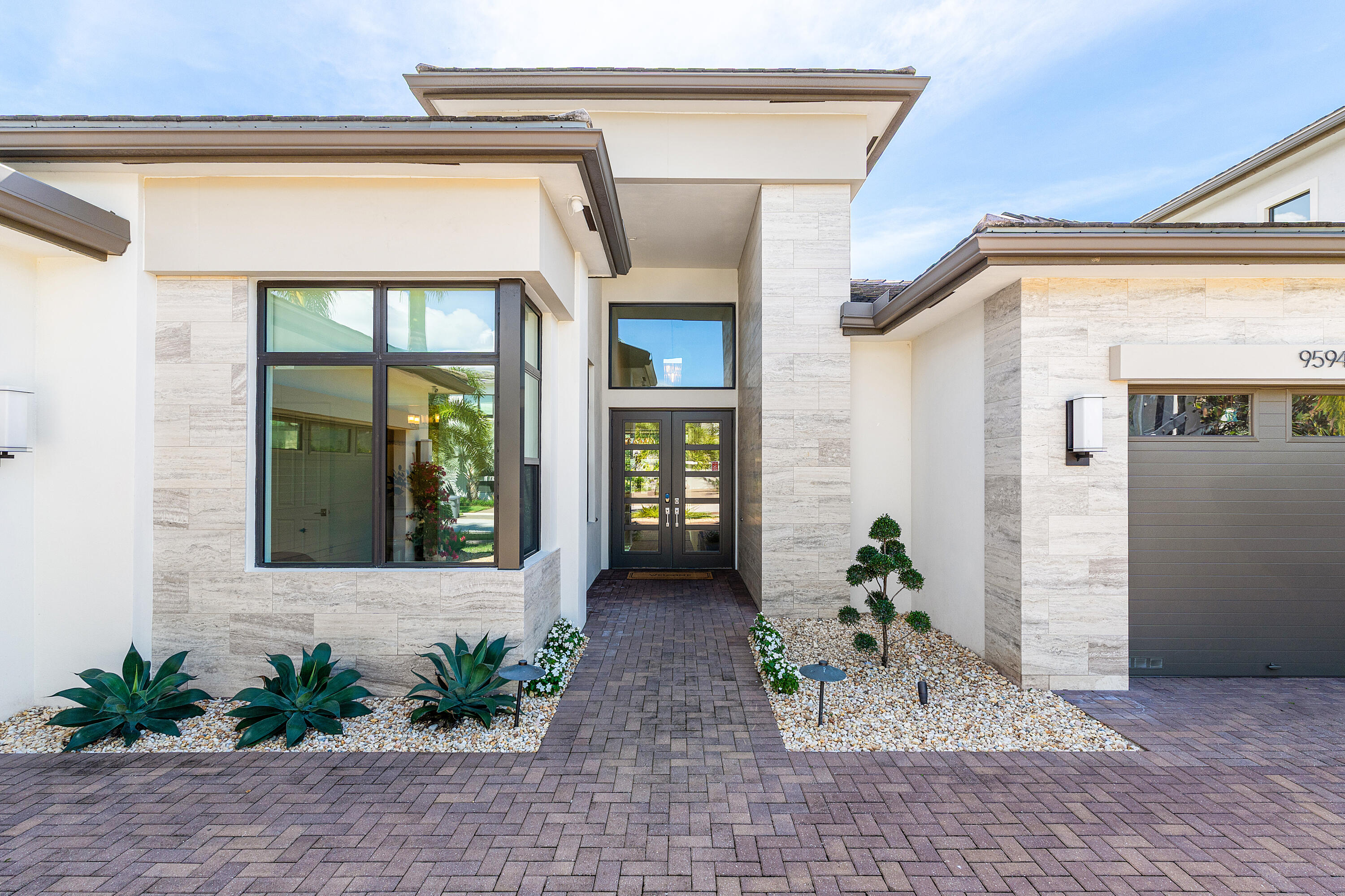 MLS #RX-11140621 image #2