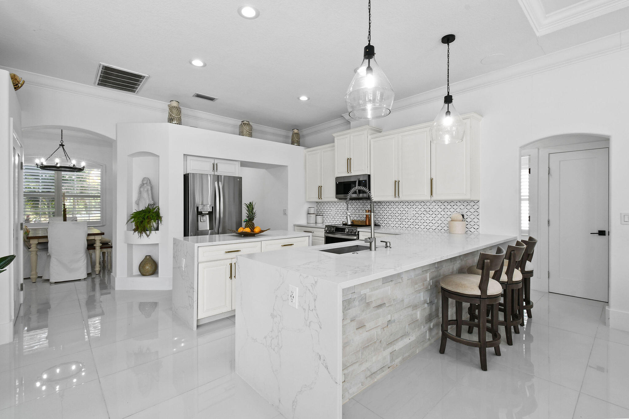 MLS #RX-11140840 image #3