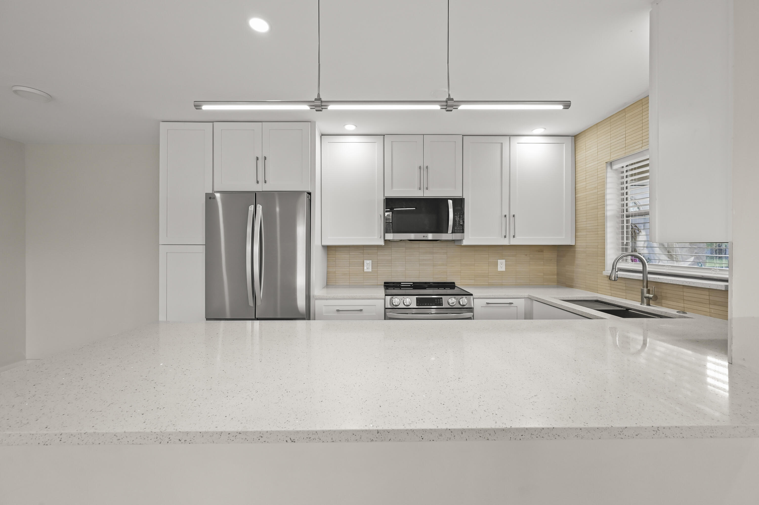 MLS #RX-11140970 image #1