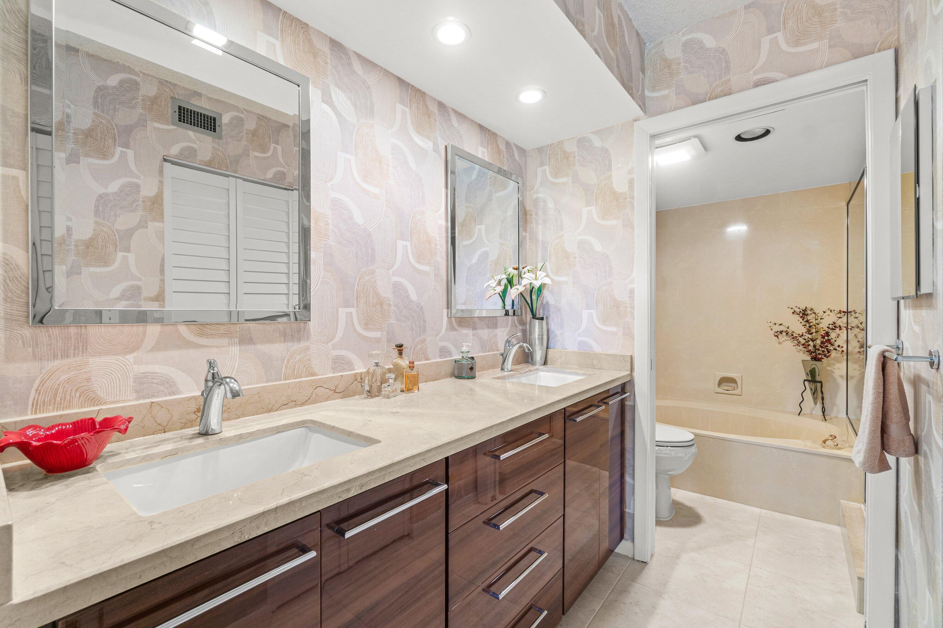 MLS #RX-11141075 image #16