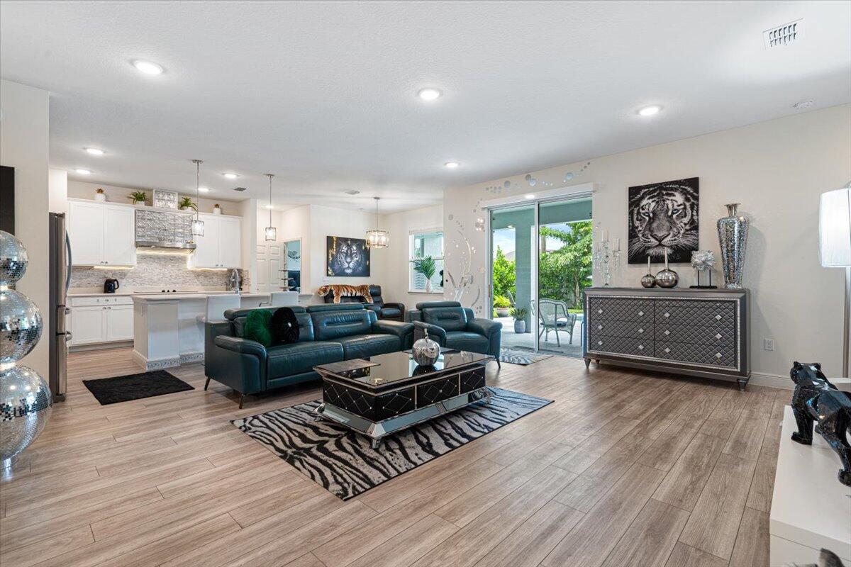 MLS #RX-11141129 image #10