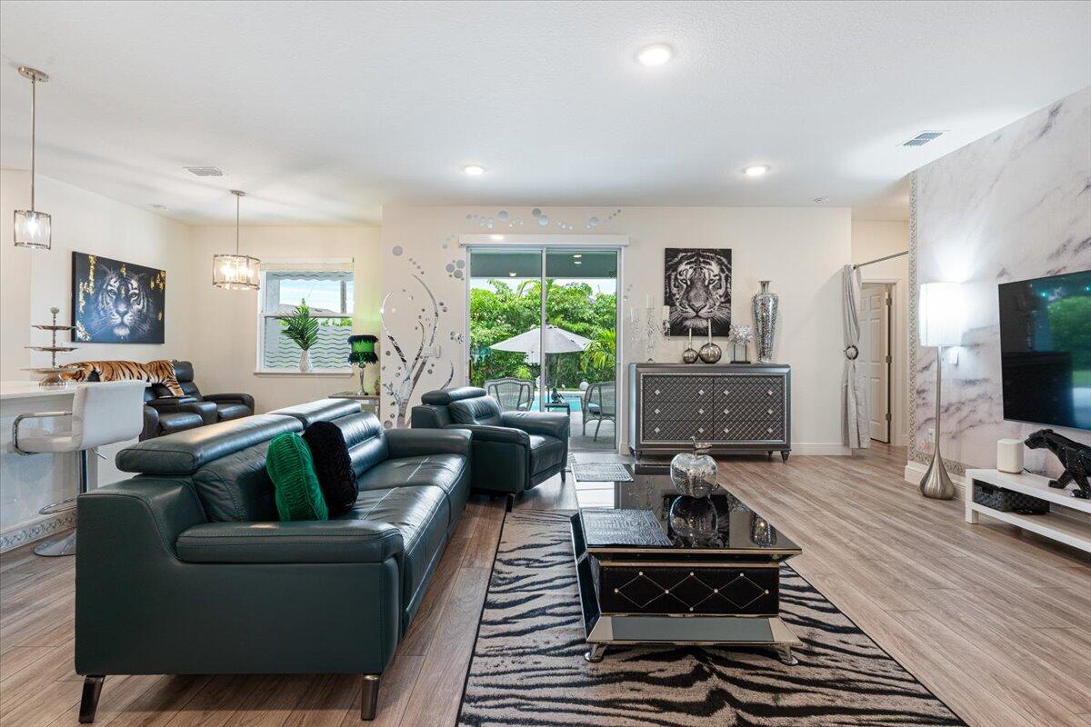 MLS #RX-11141129 image #9