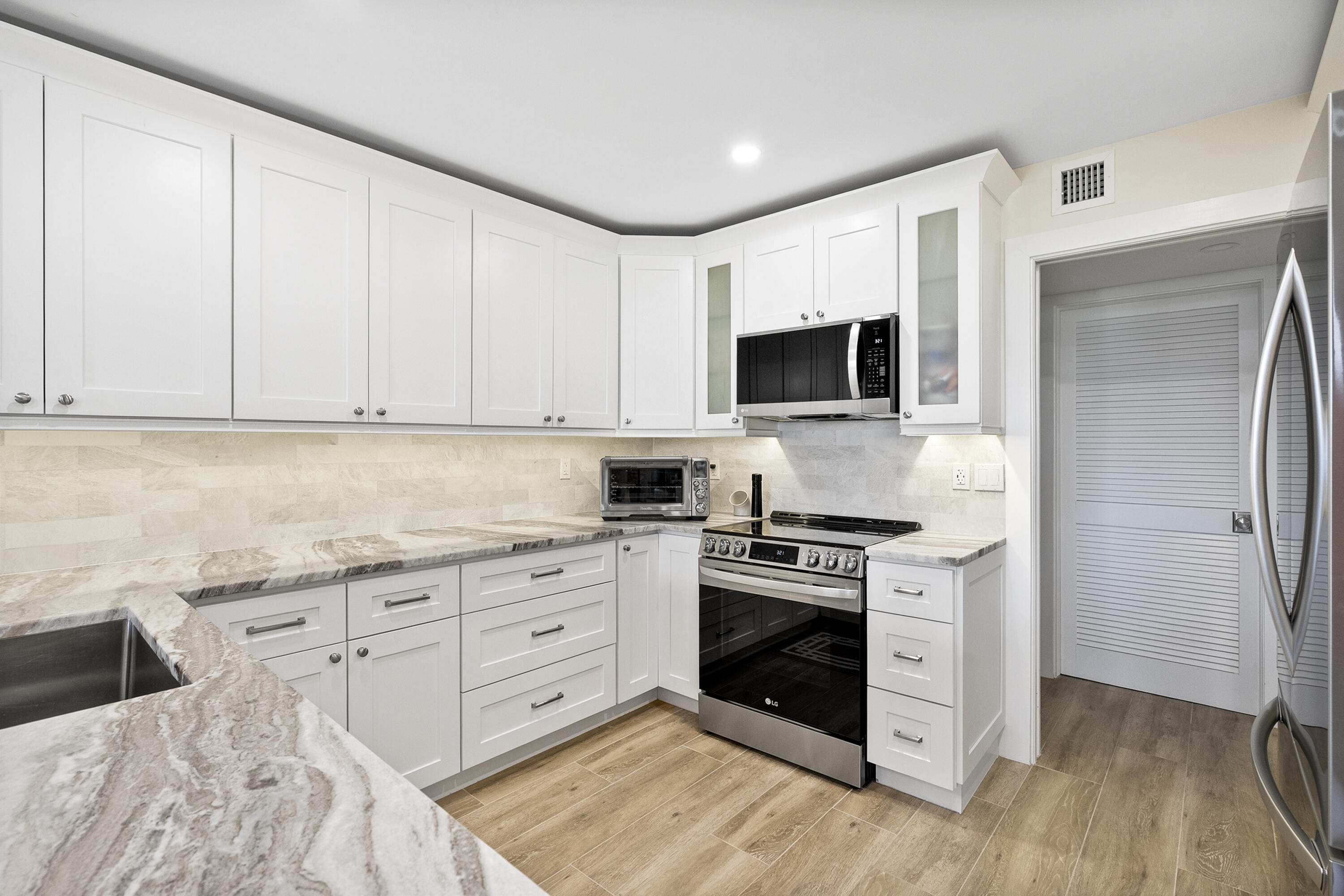 MLS #RX-11130027 image #16