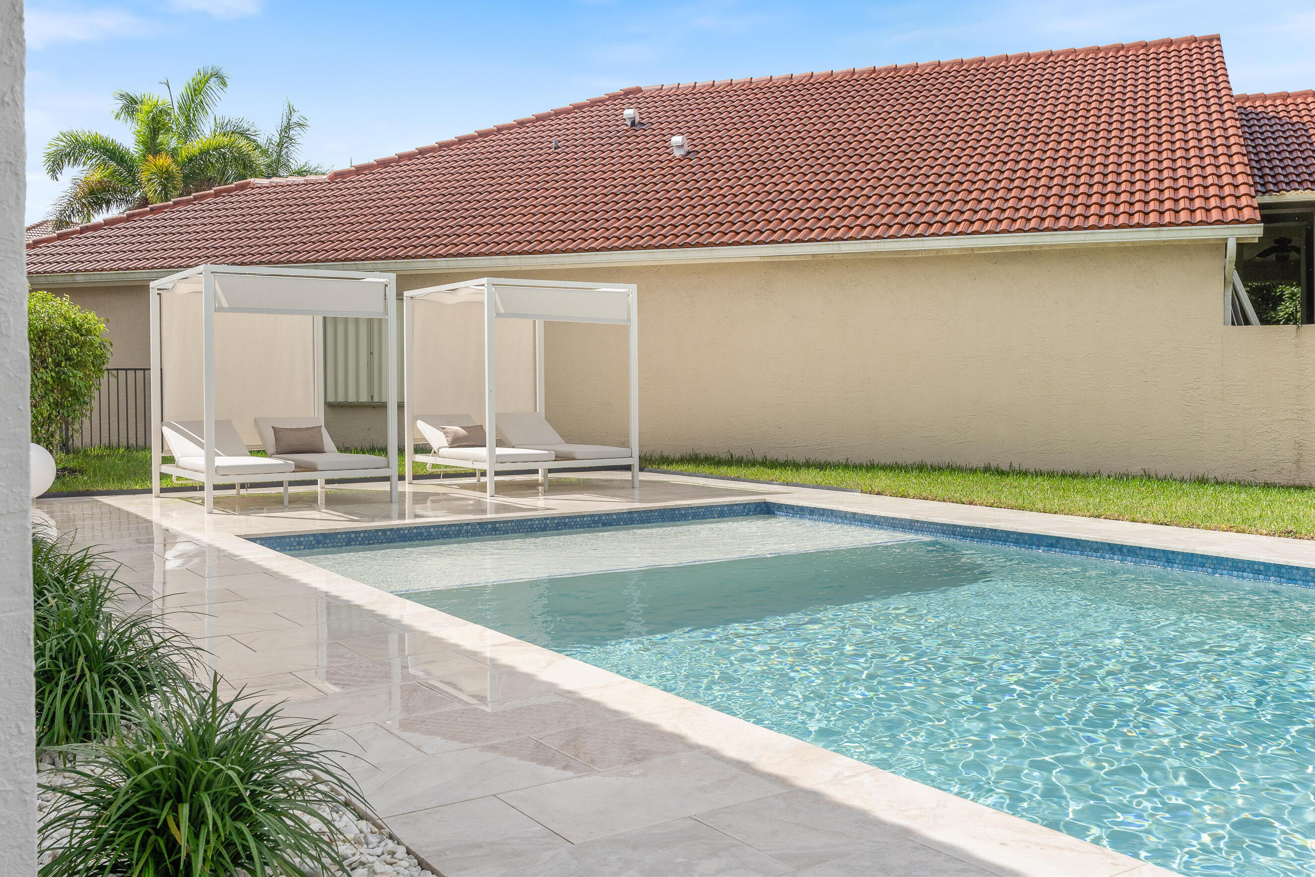 MLS #RX-11141366 image #1