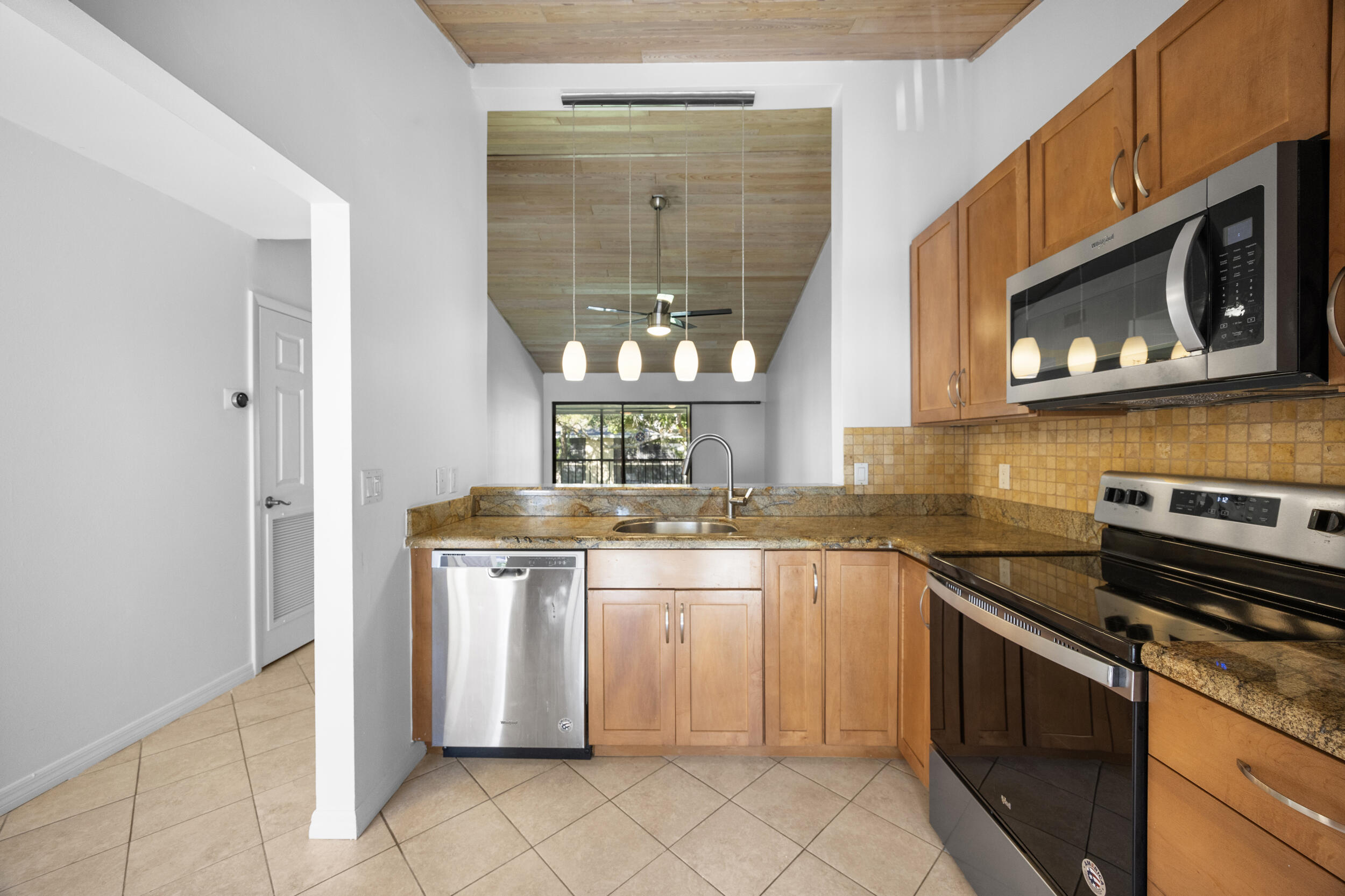 MLS #RX-11051291 image #4