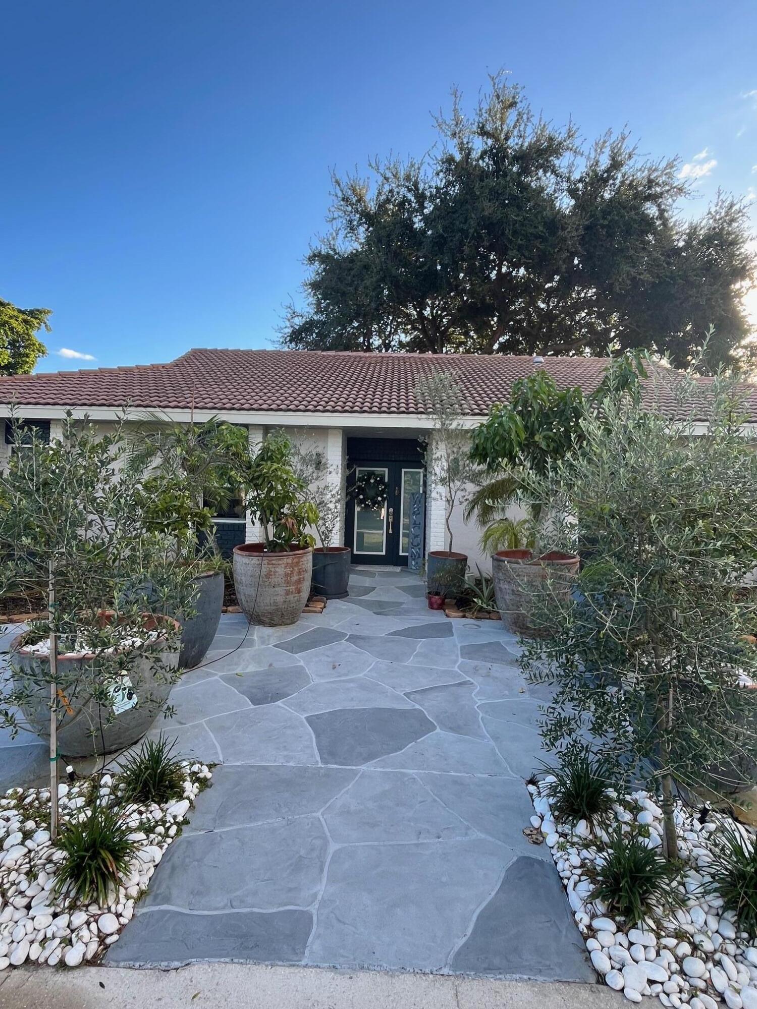 MLS #RX-10803204 image #1