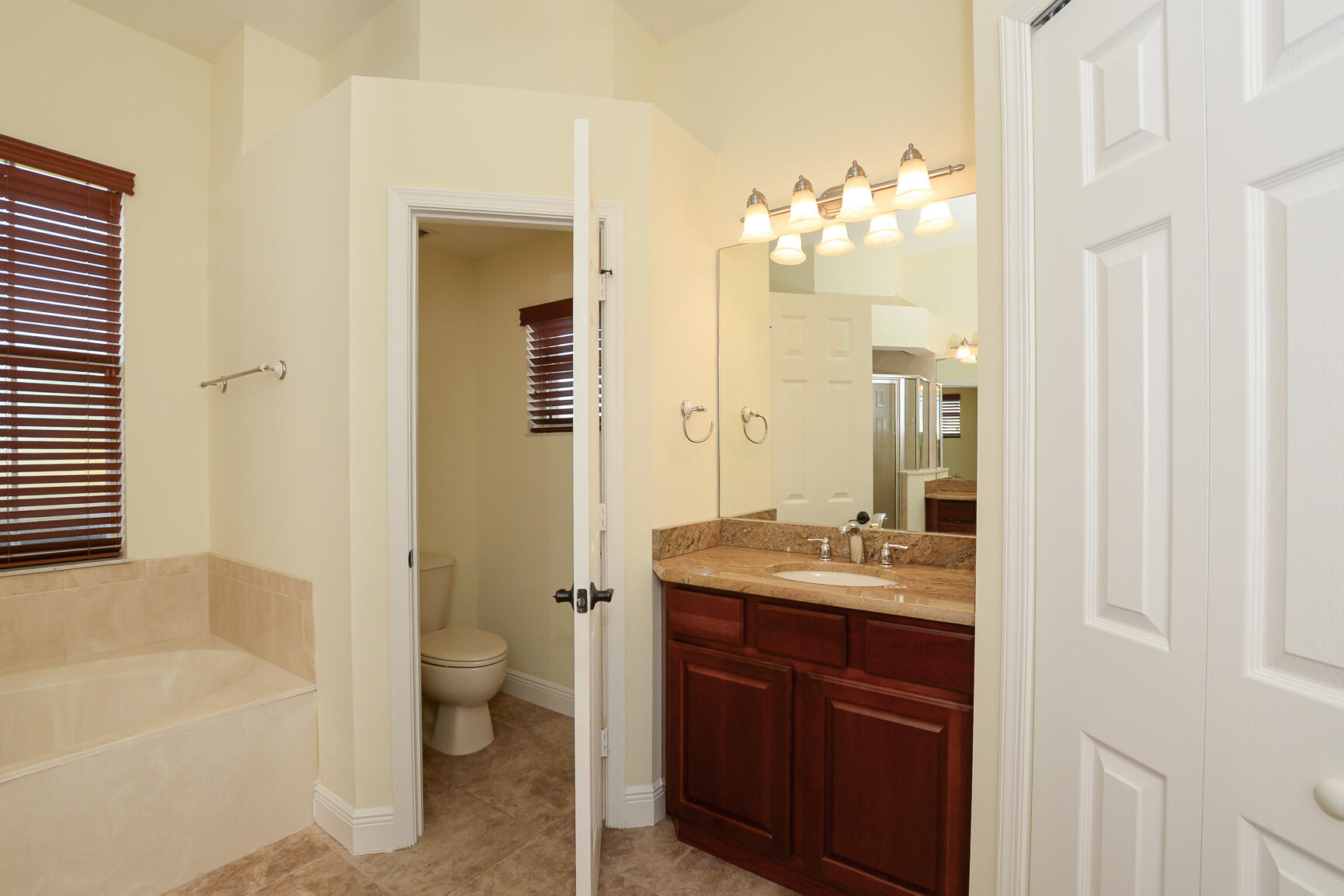 MLS #RX-11141556 image #9