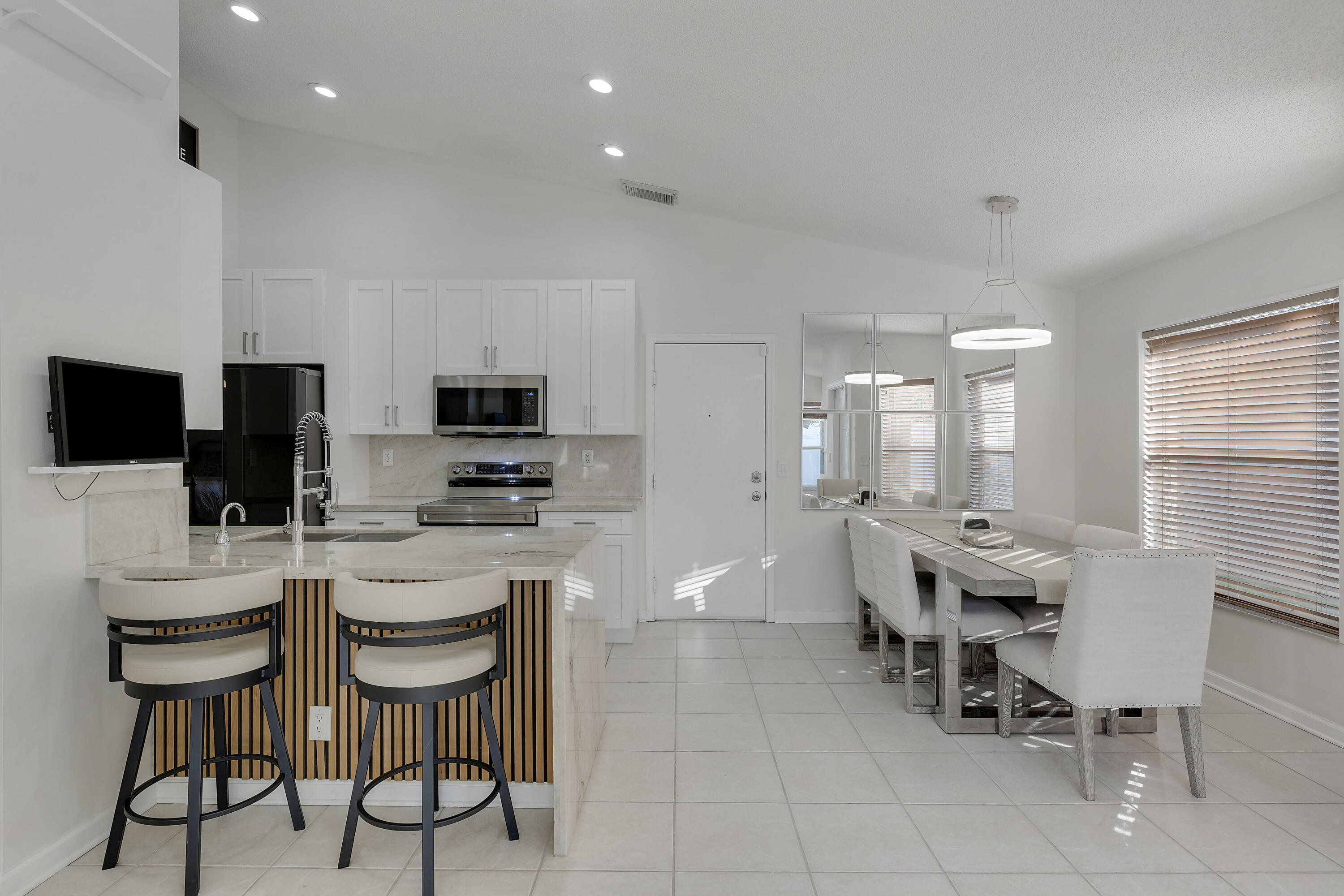 MLS #RX-11141854 image #10