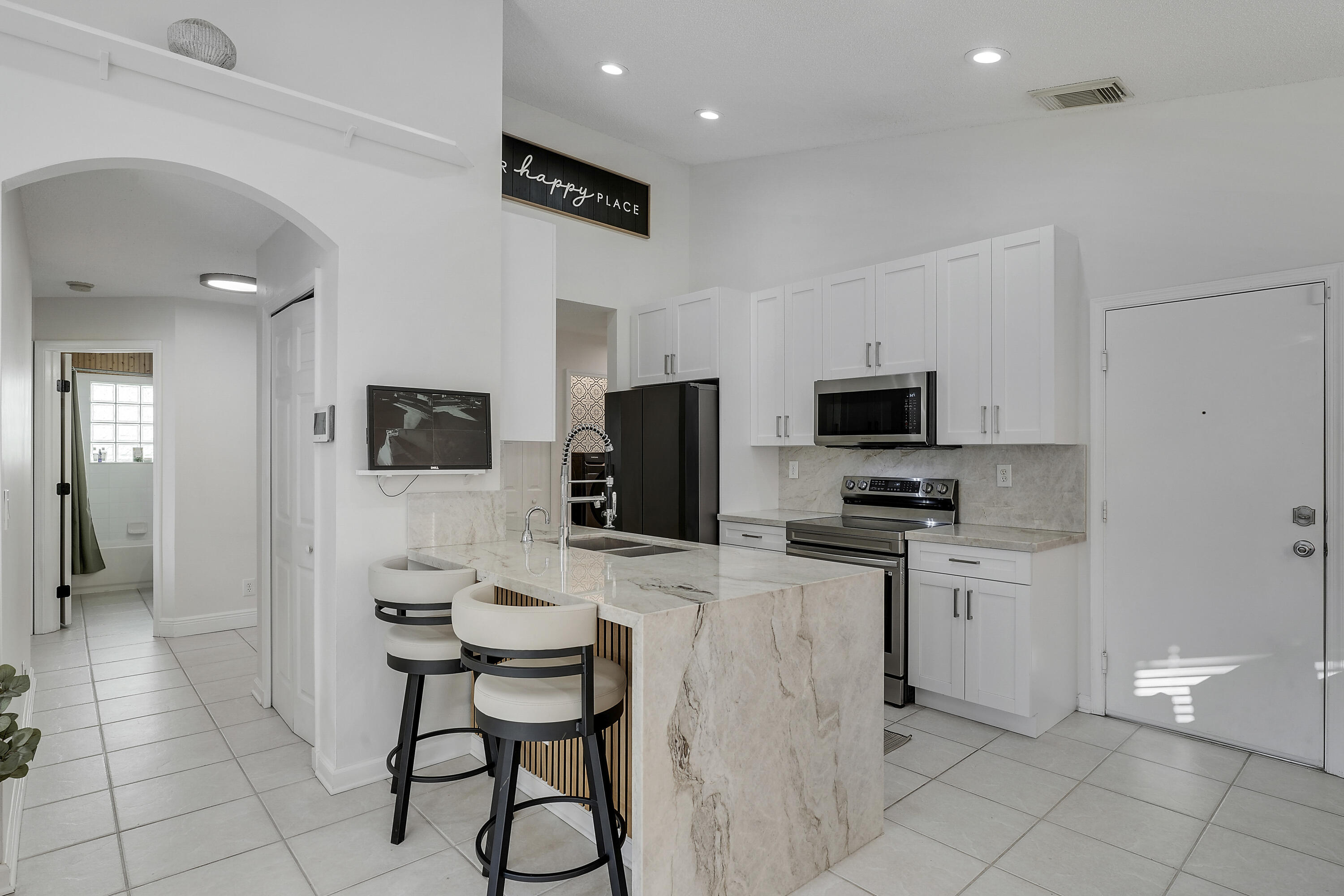 MLS #RX-11141854 image #2