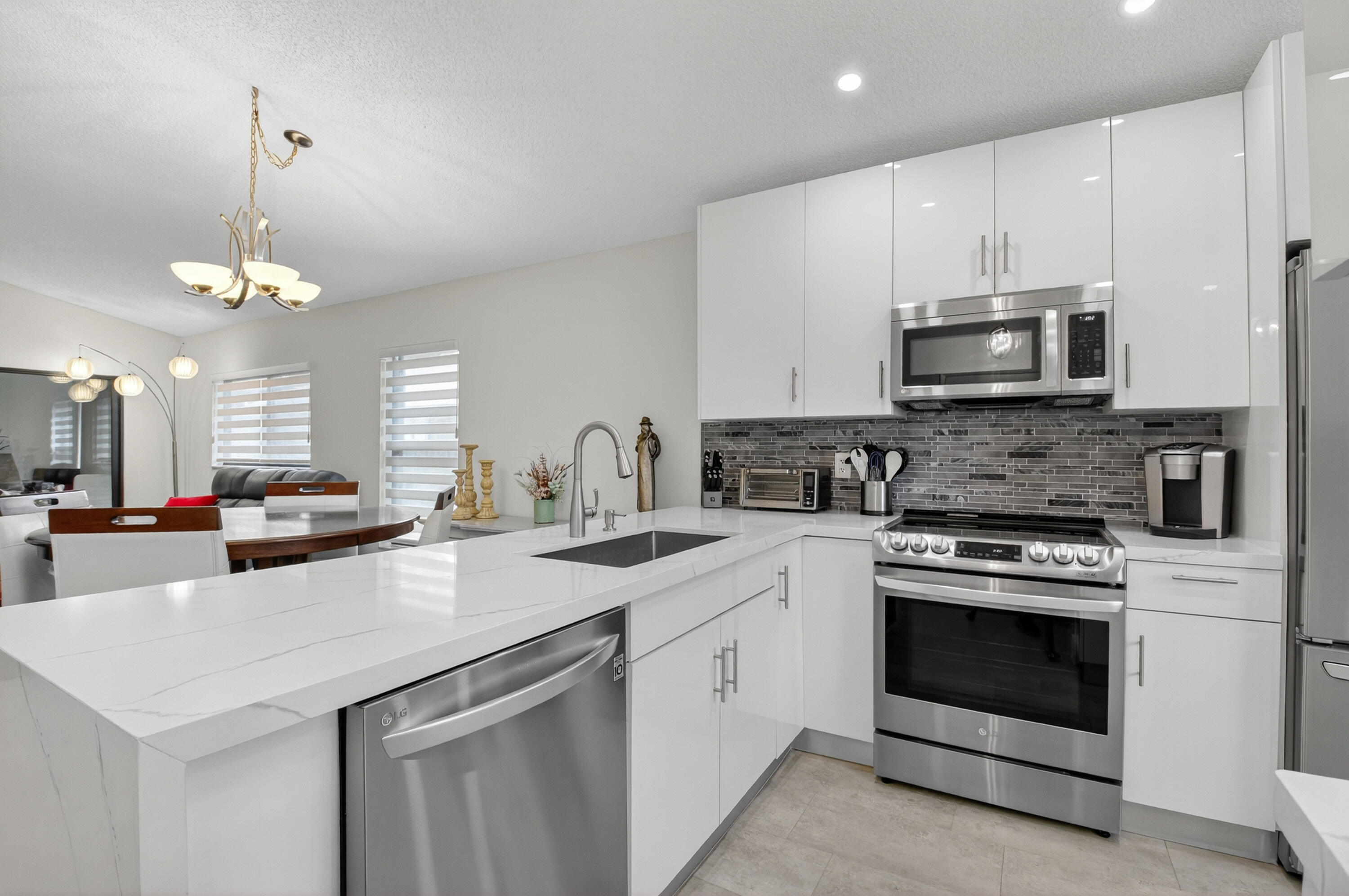 MLS #RX-11141892 image #10