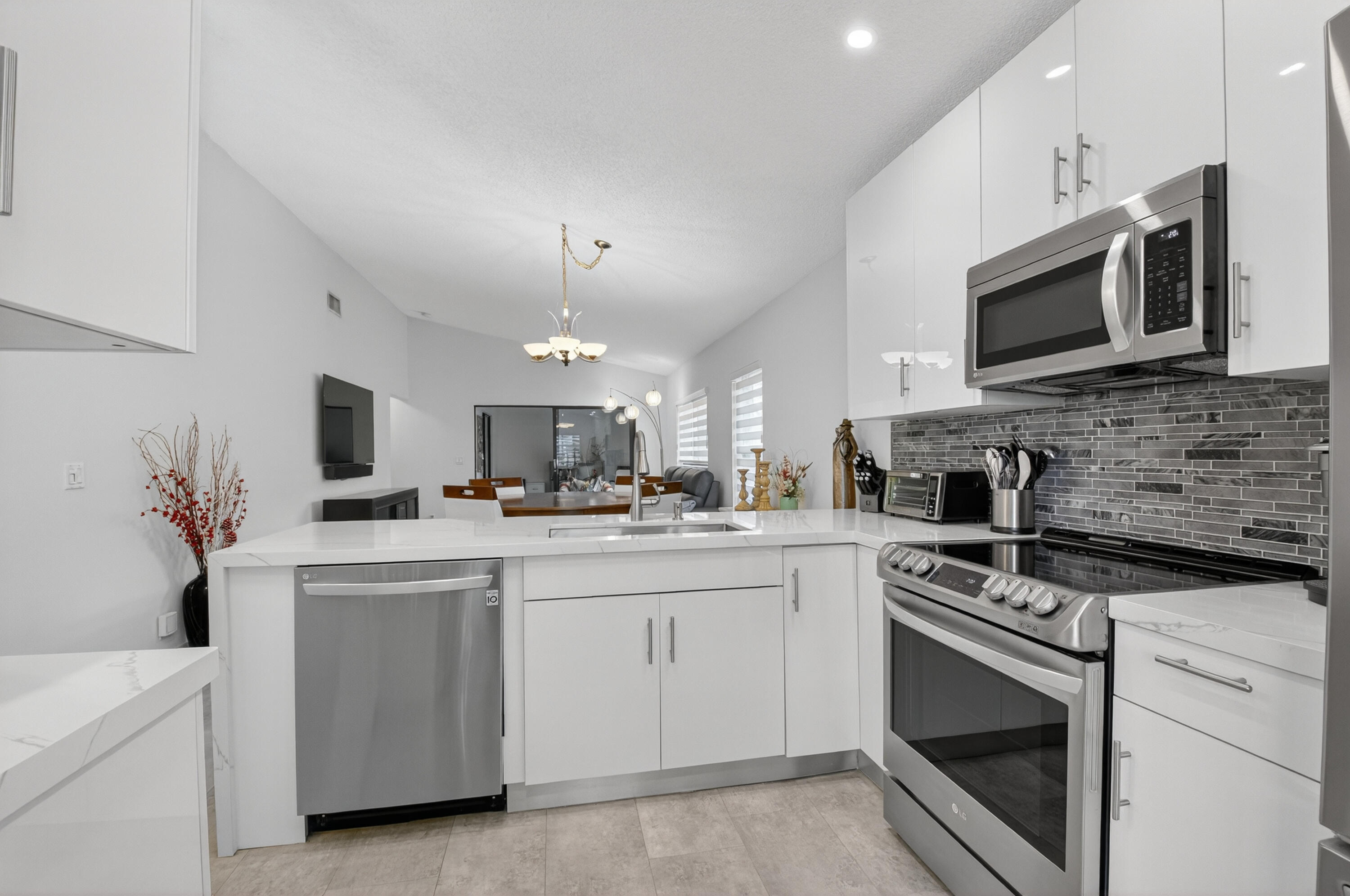 MLS #RX-11141892 image #11