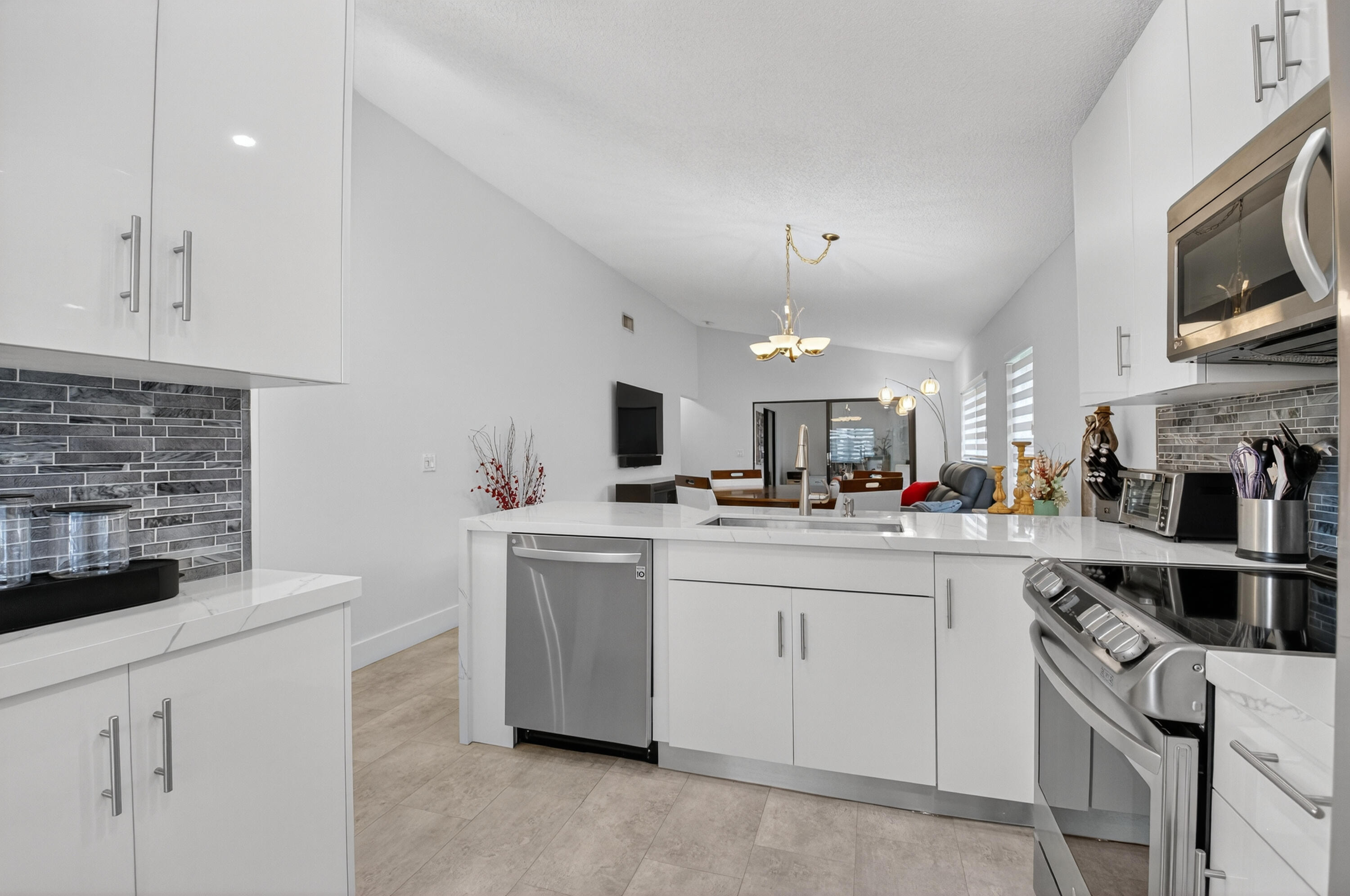 MLS #RX-11141892 image #12