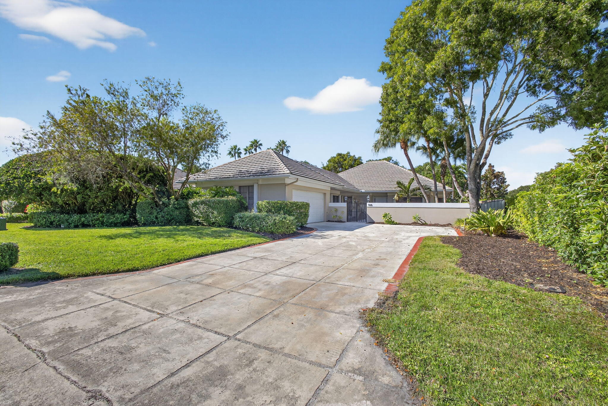 MLS #RX-11142038 image #2