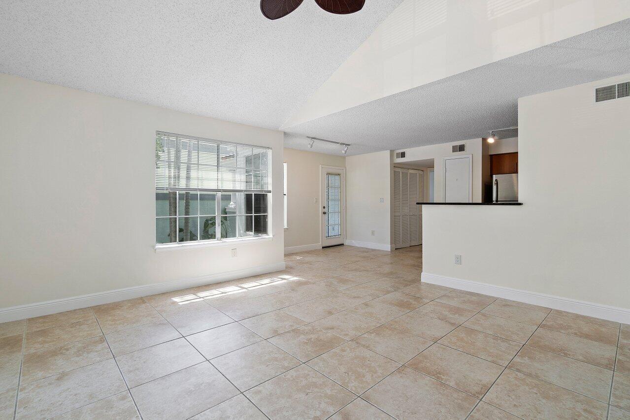 MLS #RX-11122644 image #10