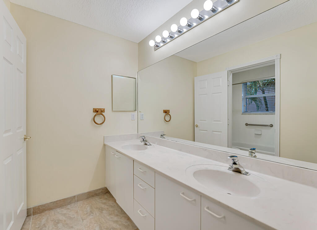 MLS #RX-11142173 image #47