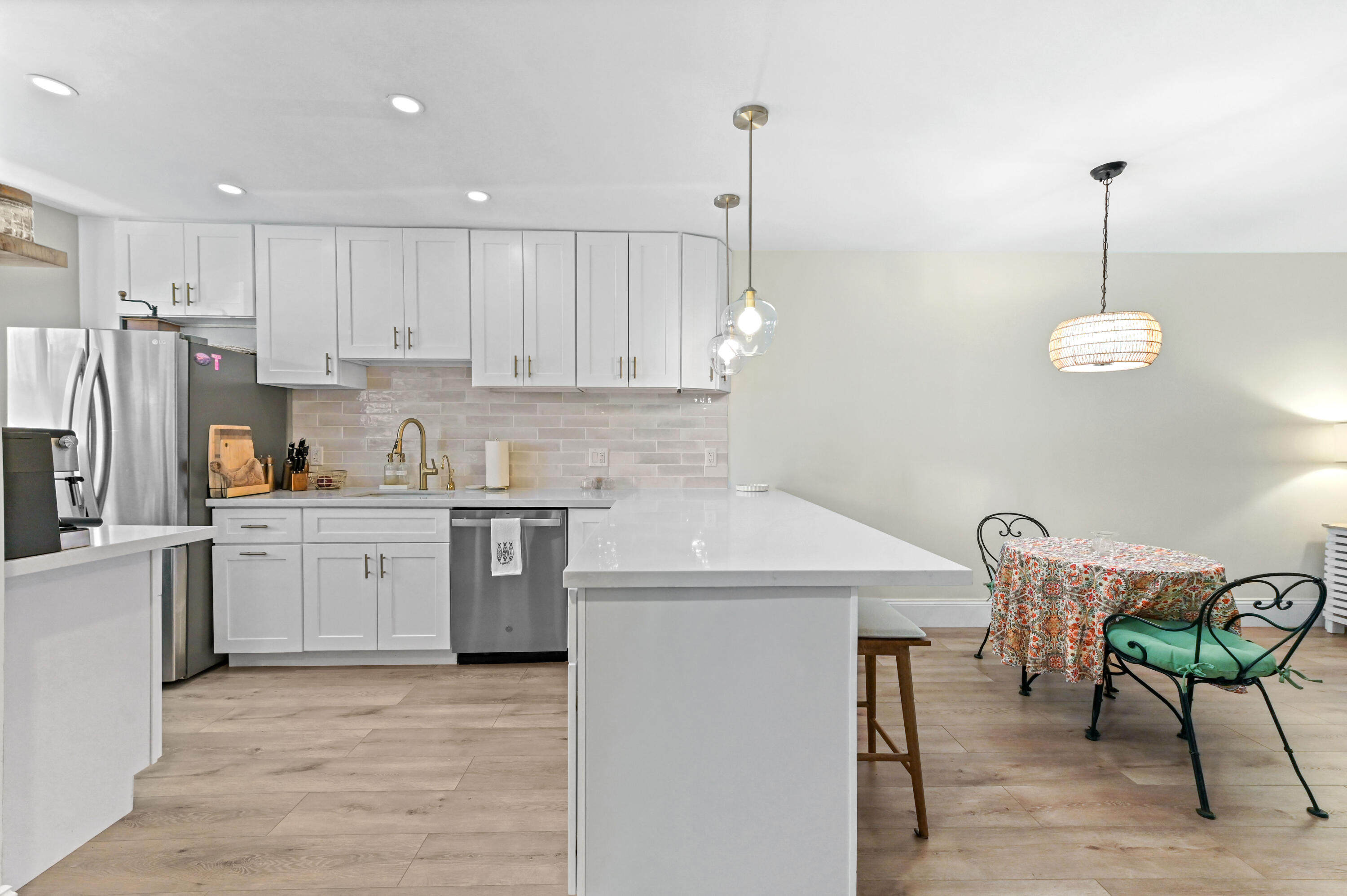 MLS #RX-11003057 image #4