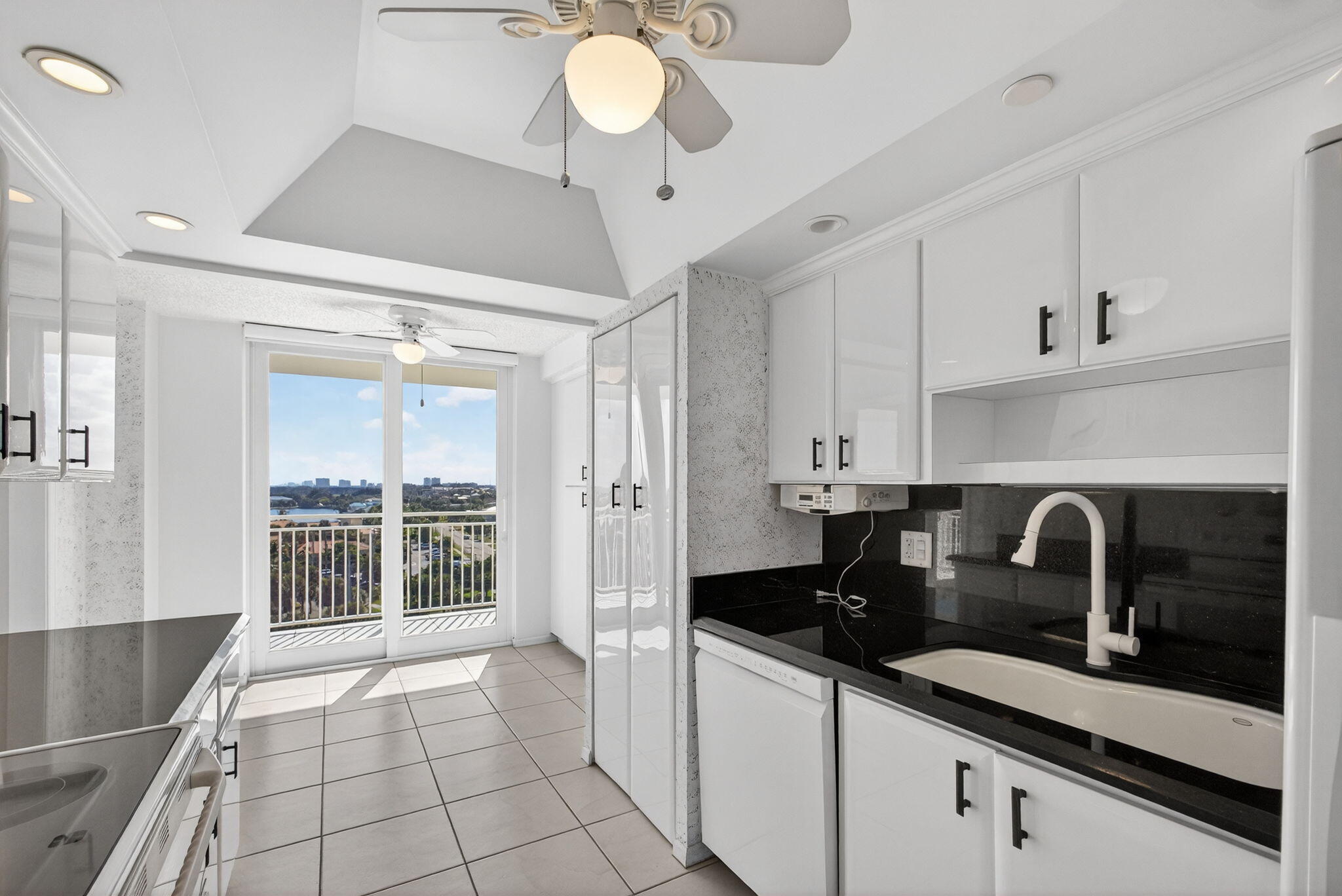 MLS #RX-10960965 image #10