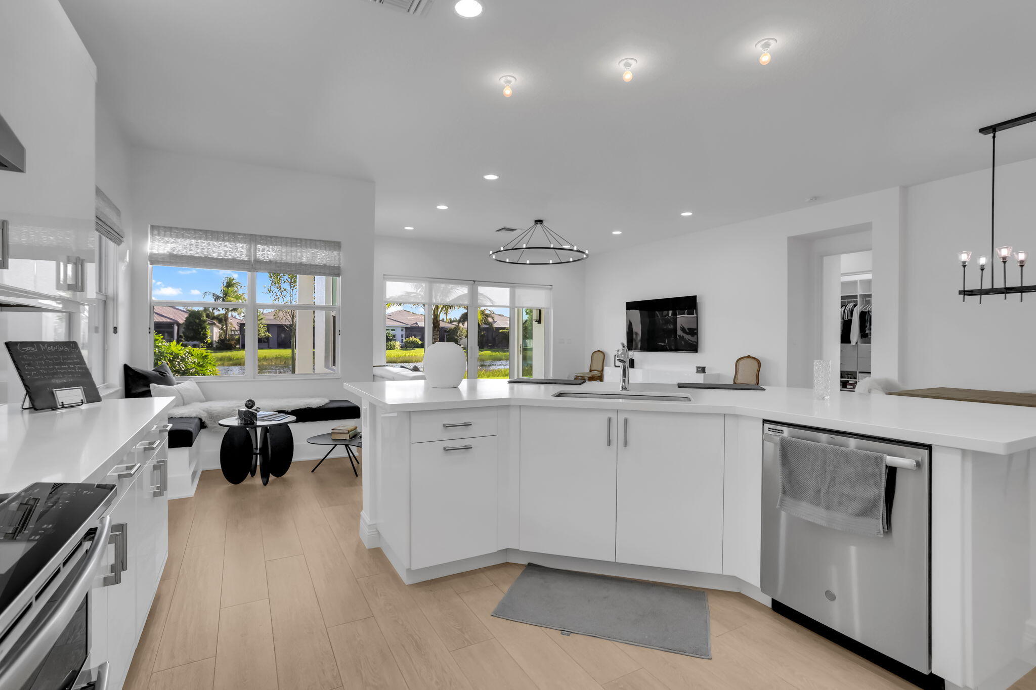 MLS #RX-11142673 image #9