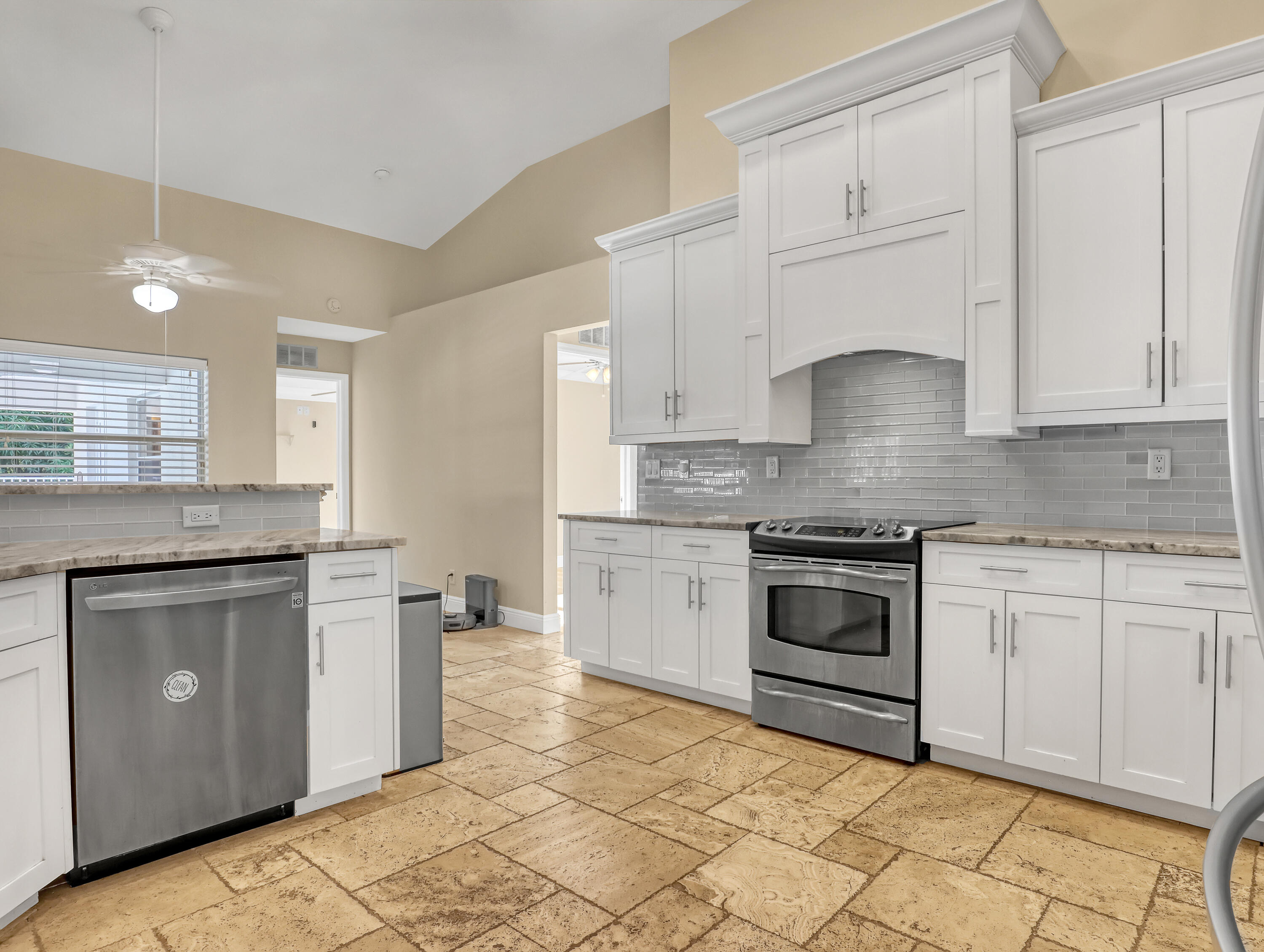 MLS #RX-11142761 image #15