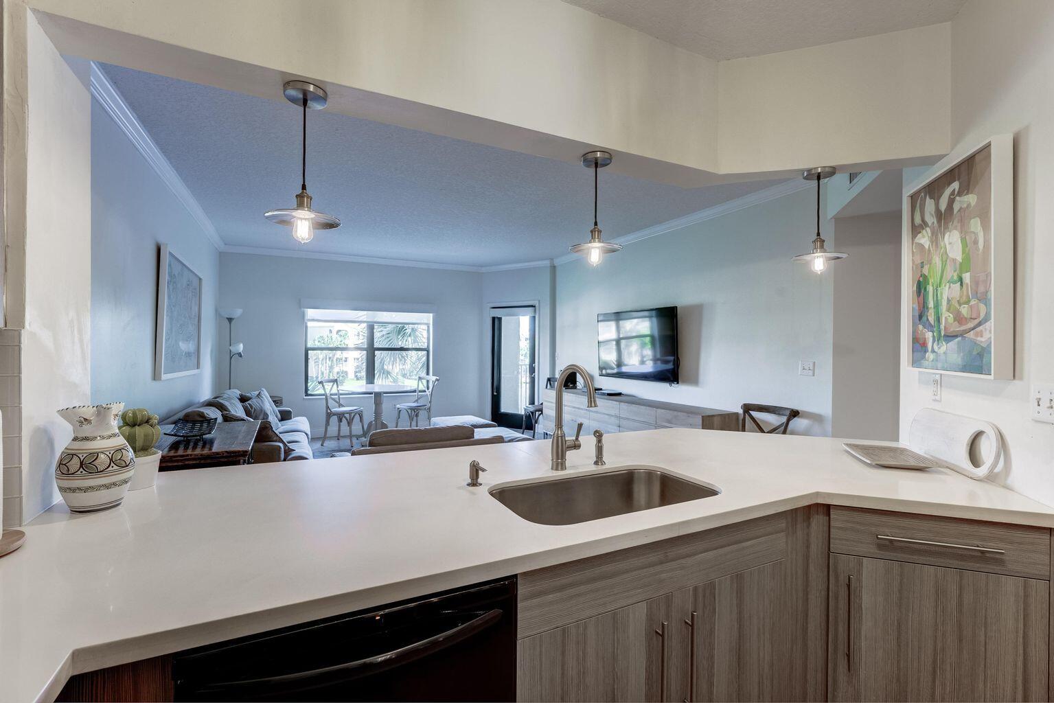 MLS #RX-10827982 image #8