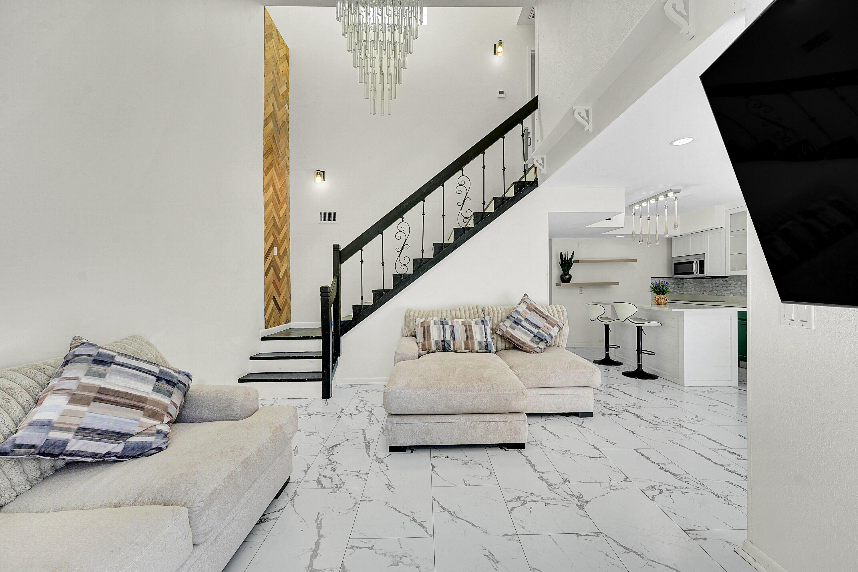 MLS #RX-11142993 image #8