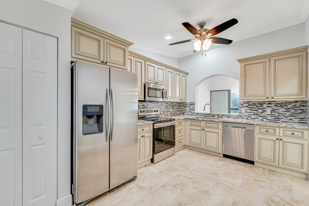 MLS #RX-11143036 image #6