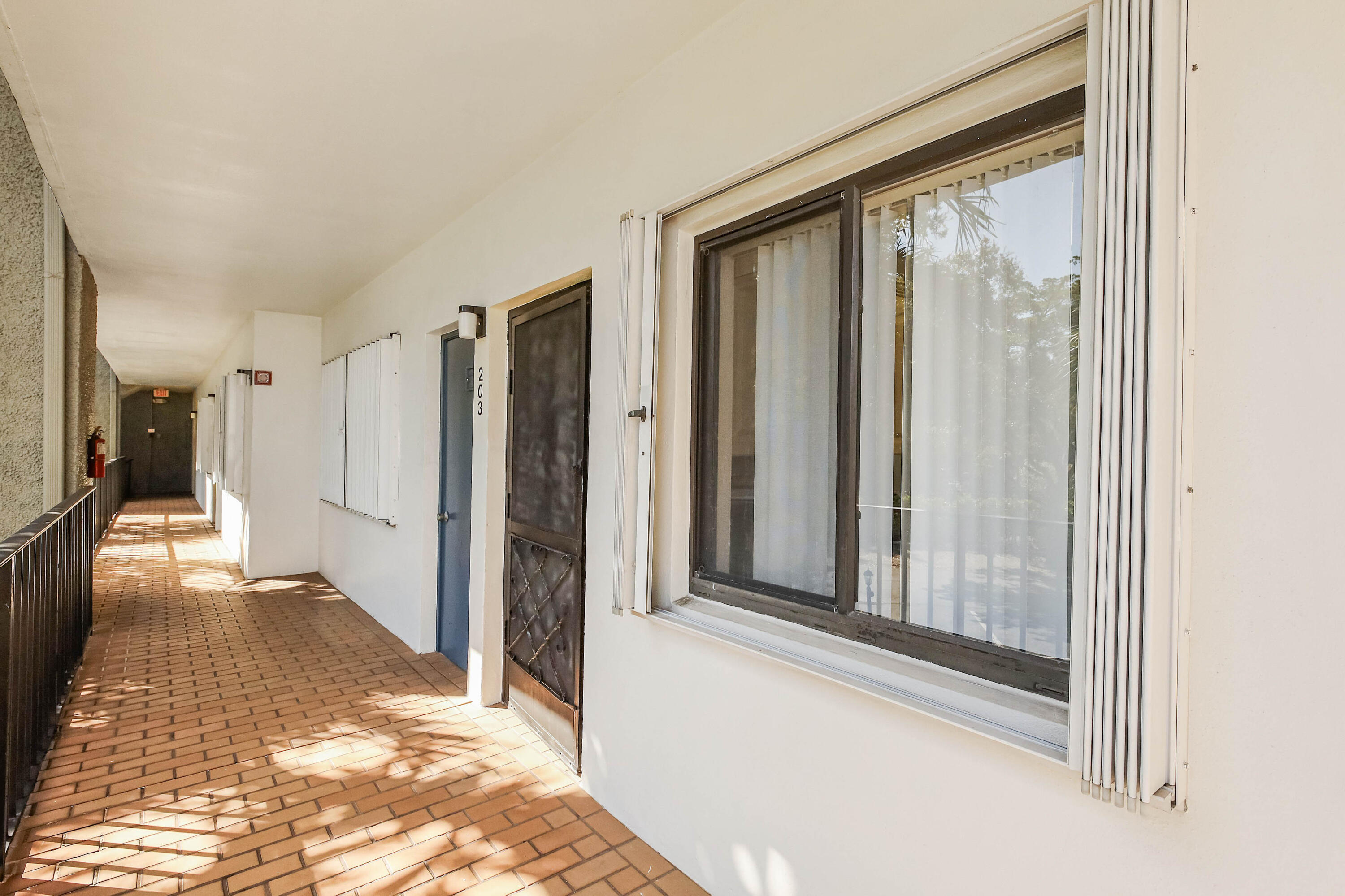 MLS #RX-11143040 image #2