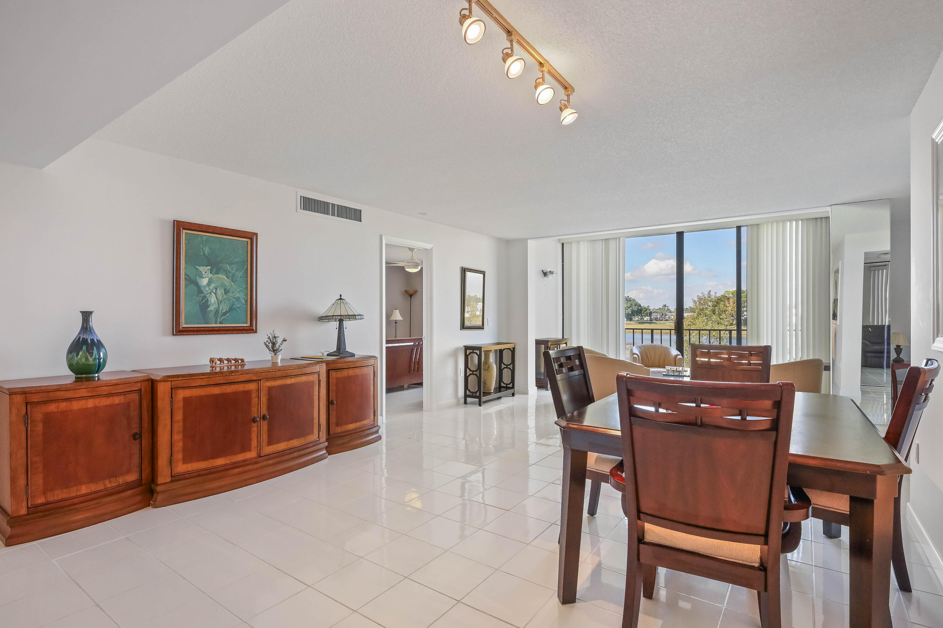 MLS #RX-11143040 image #9