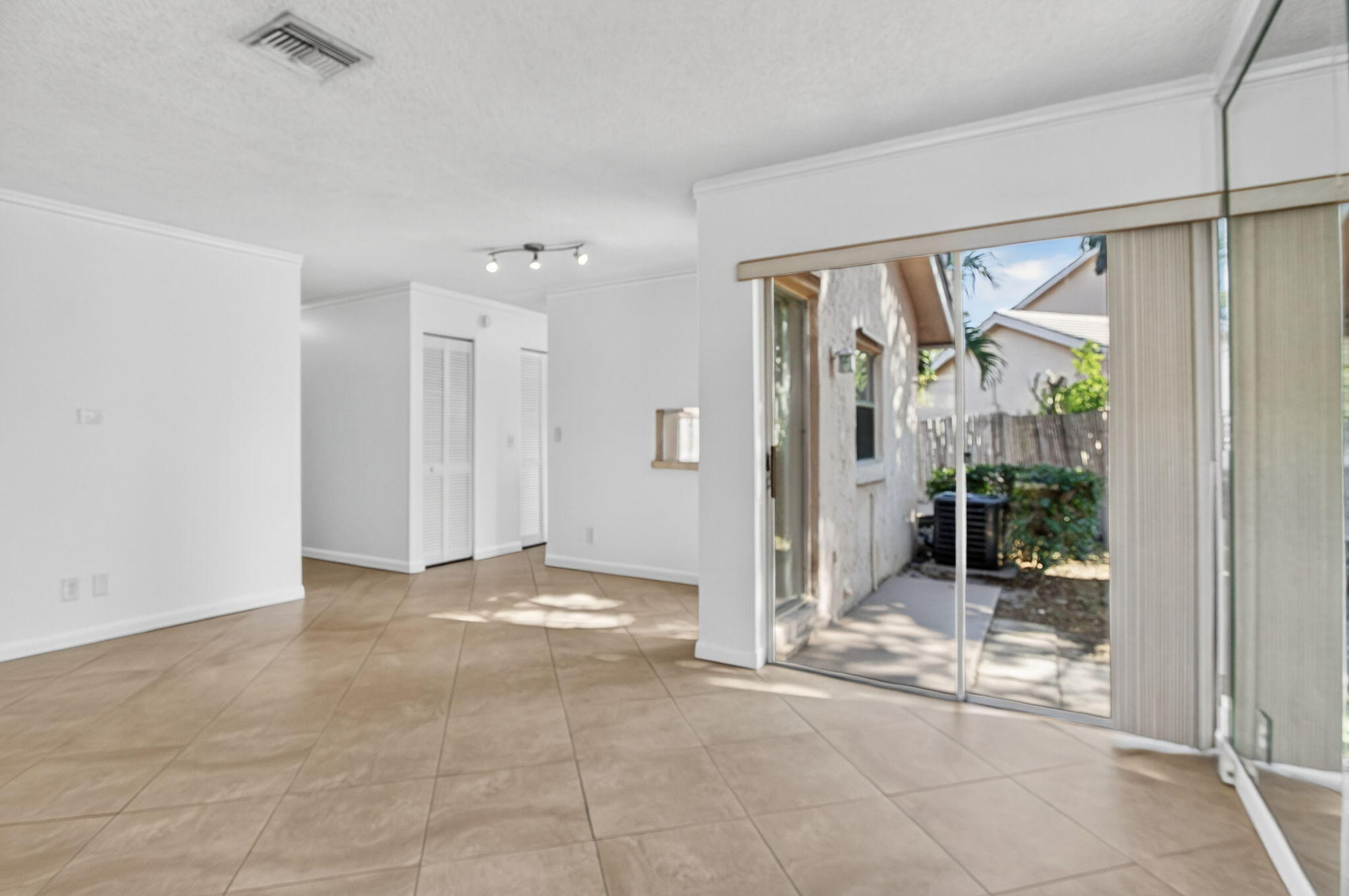 MLS #RX-11143052 image #9